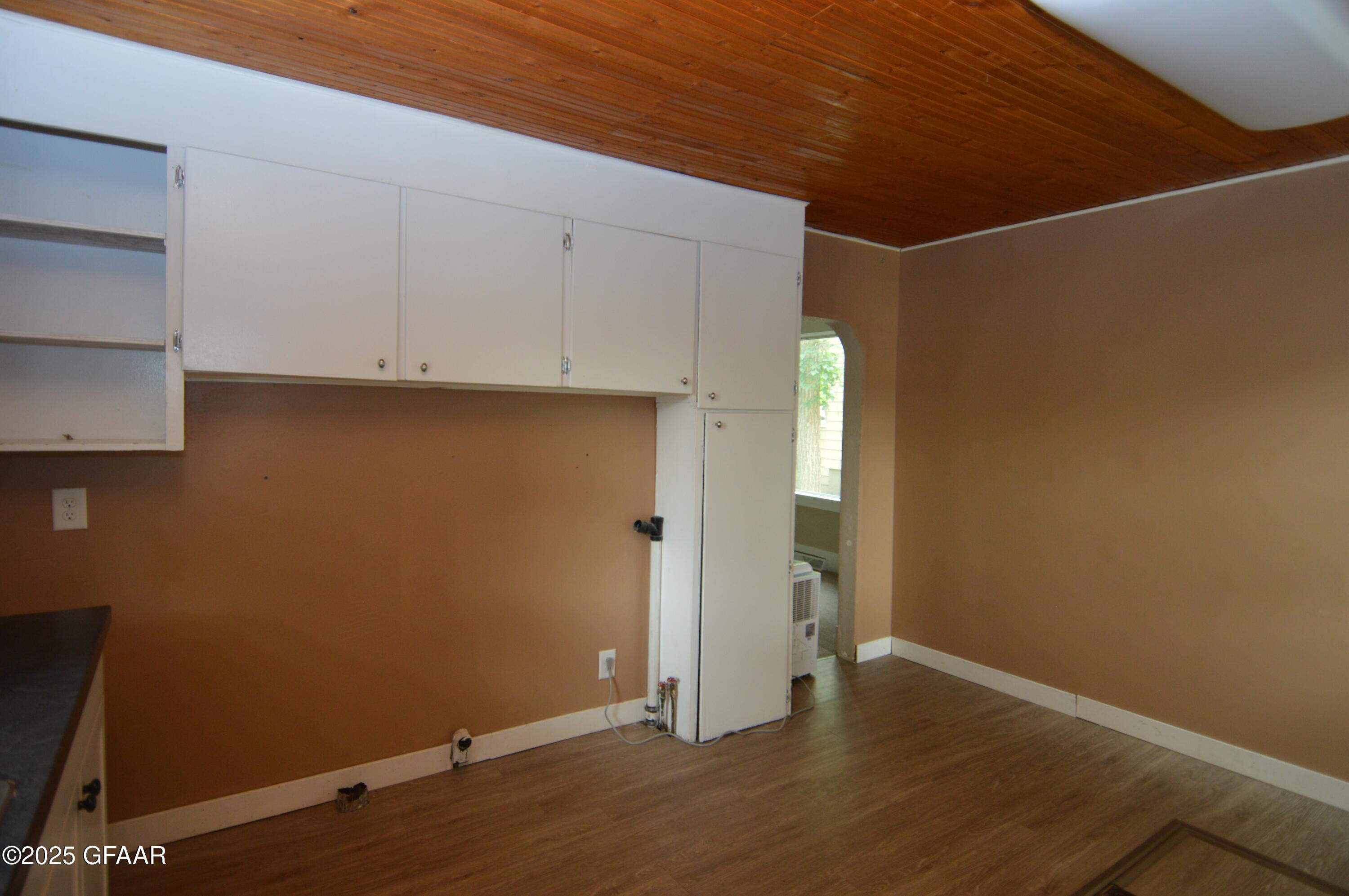 property viewer photo 7