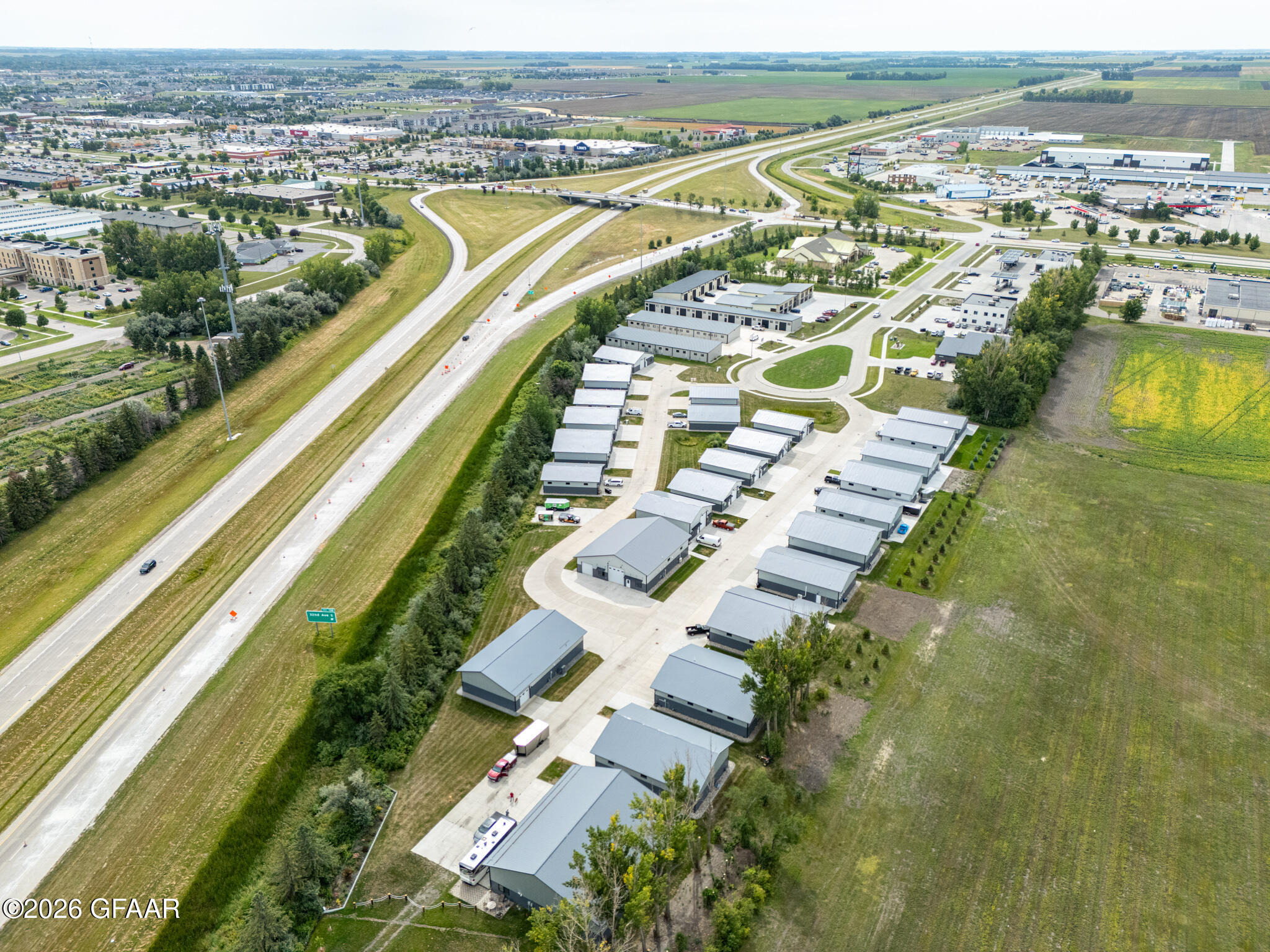 main property photo 16
