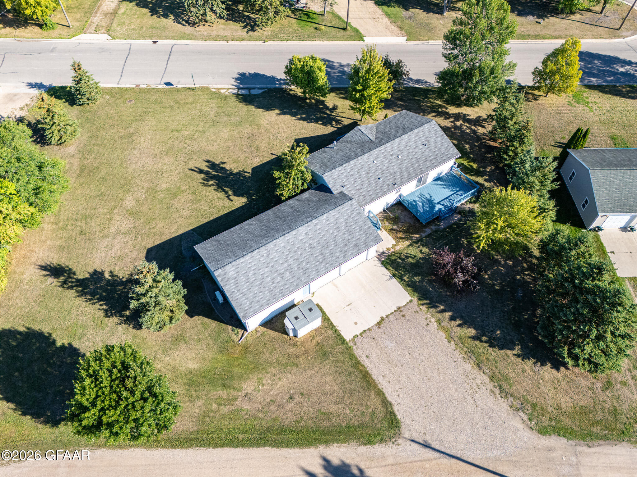 main property photo 39