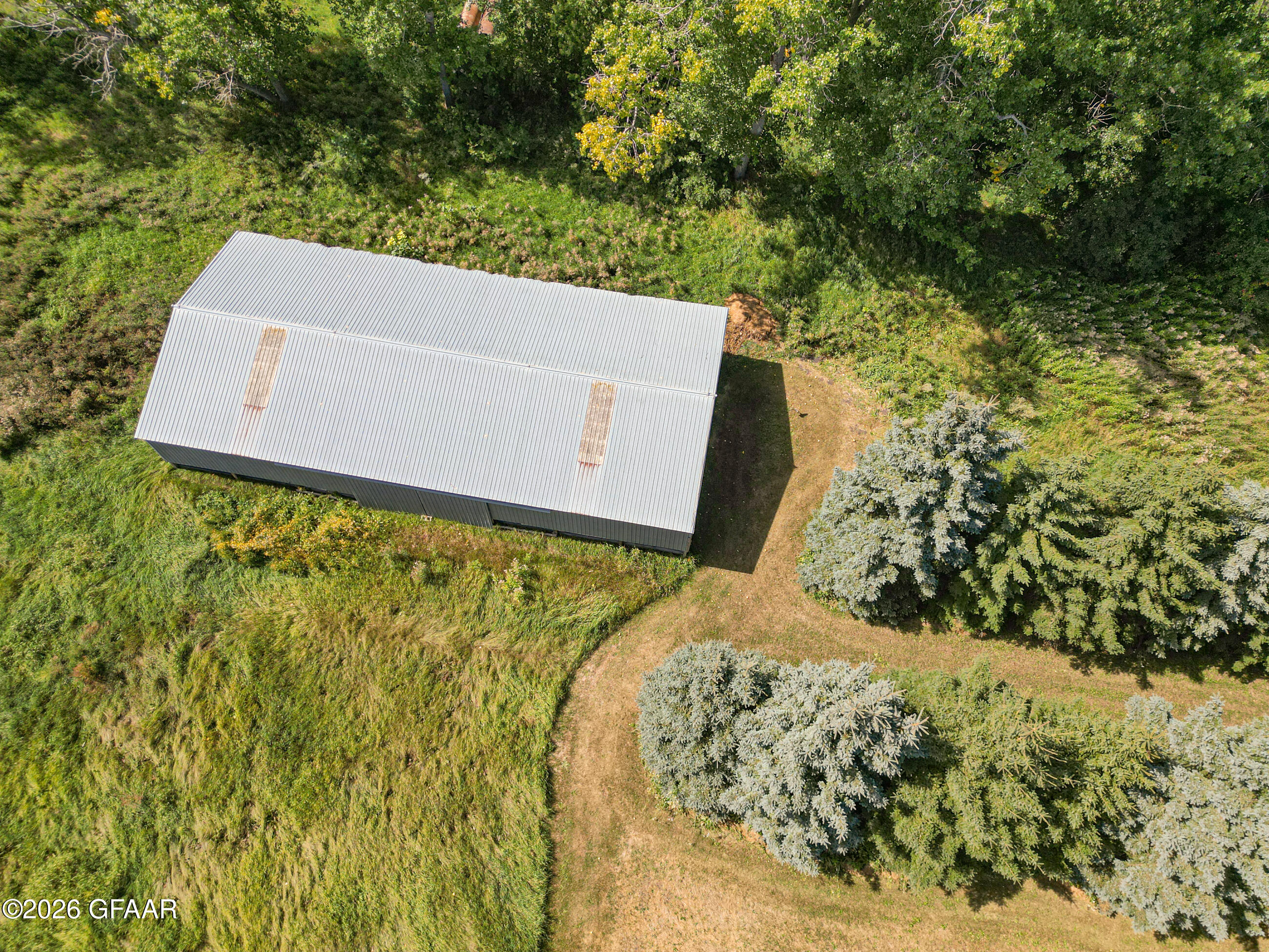main property photo 35