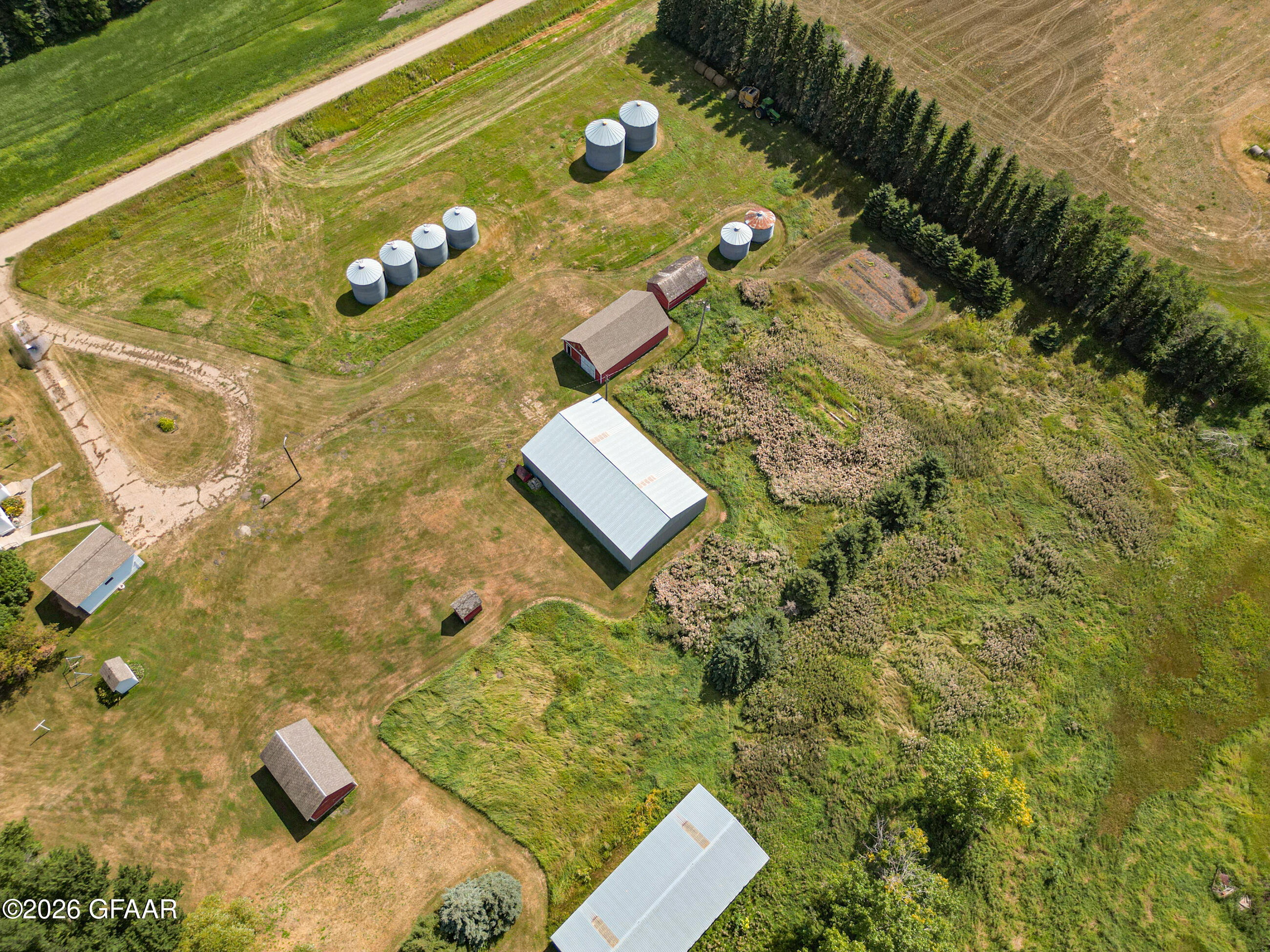 main property photo 36