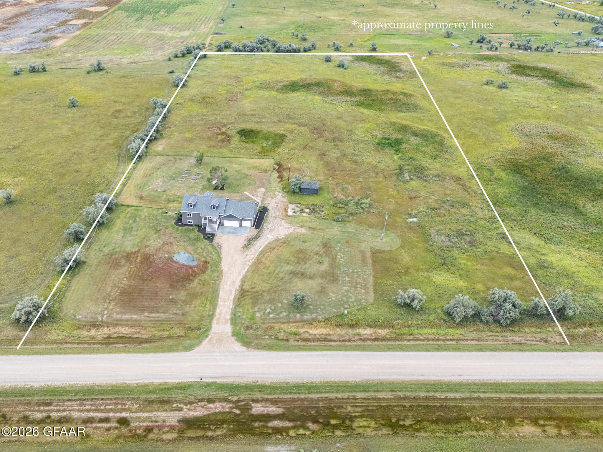 main property photo 32