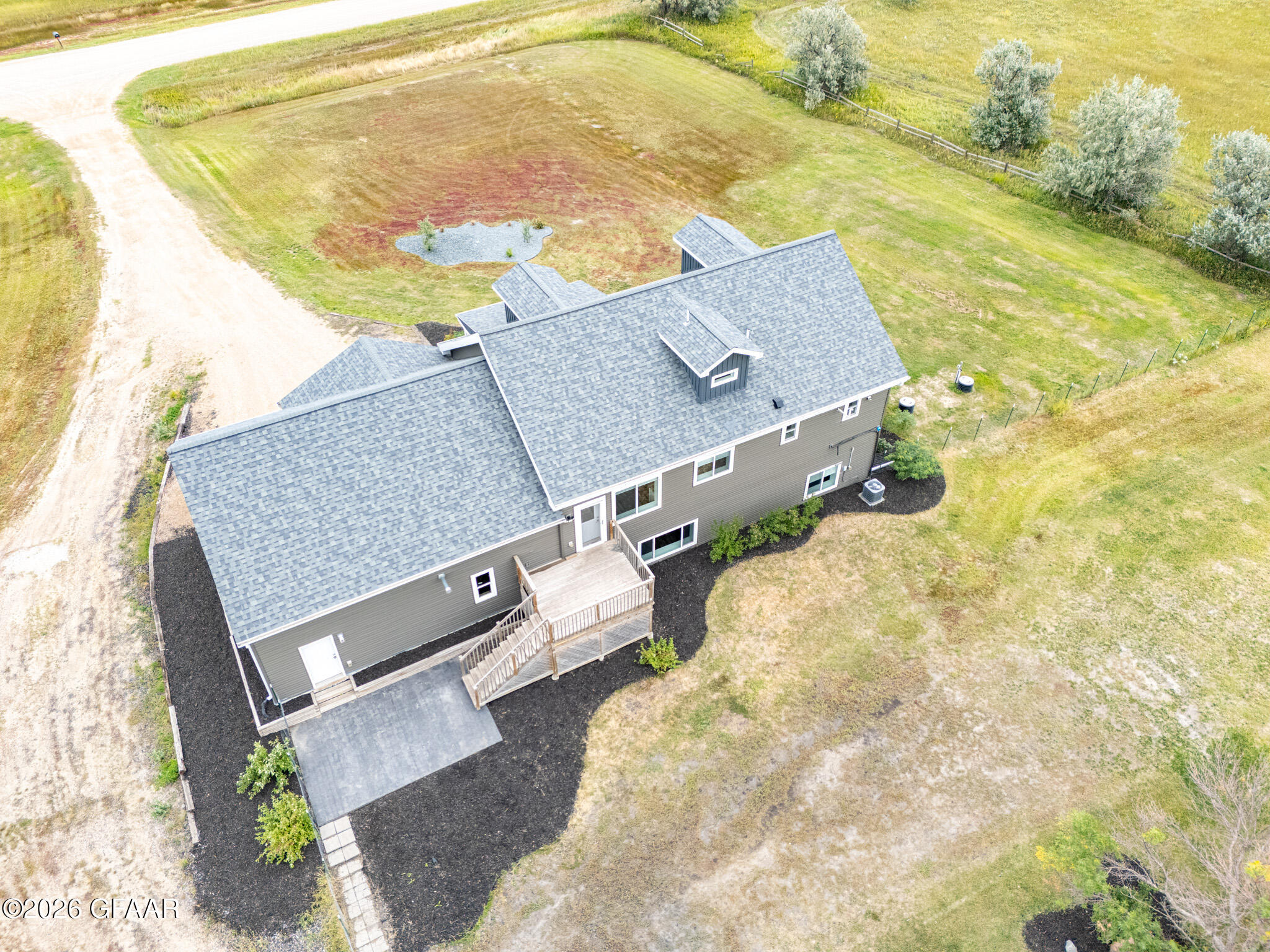 main property photo 41