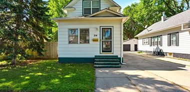 image of property with 4 Bed | 2 Bath | 1,907 Sqft