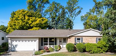 image of property with 4 Bed | 2 Bath | 2,294 Sqft