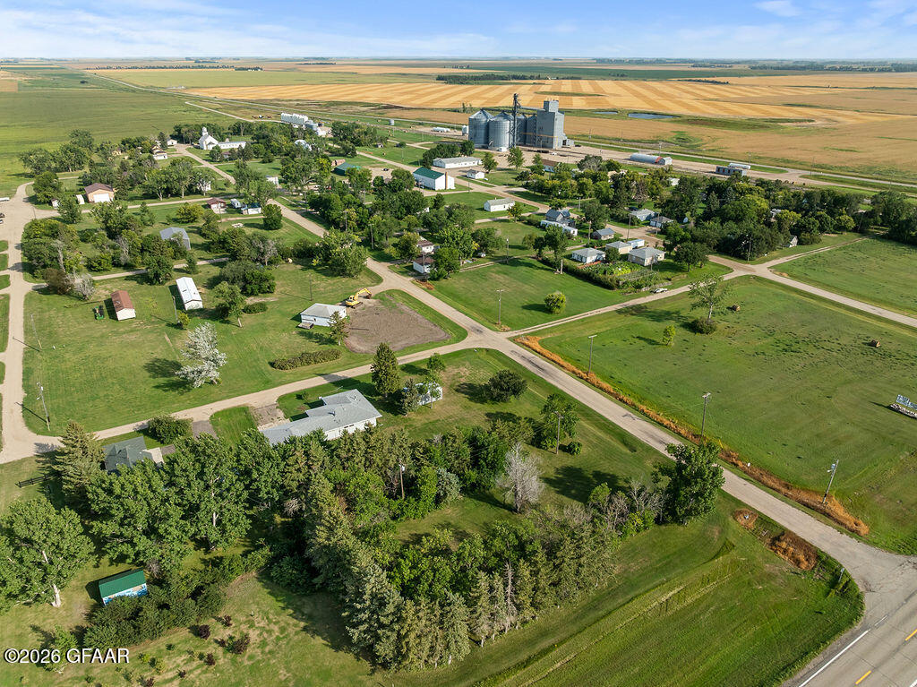 main property photo 14
