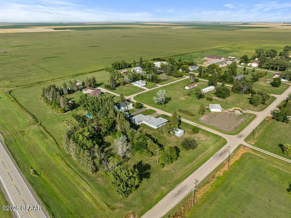 main property photo 16