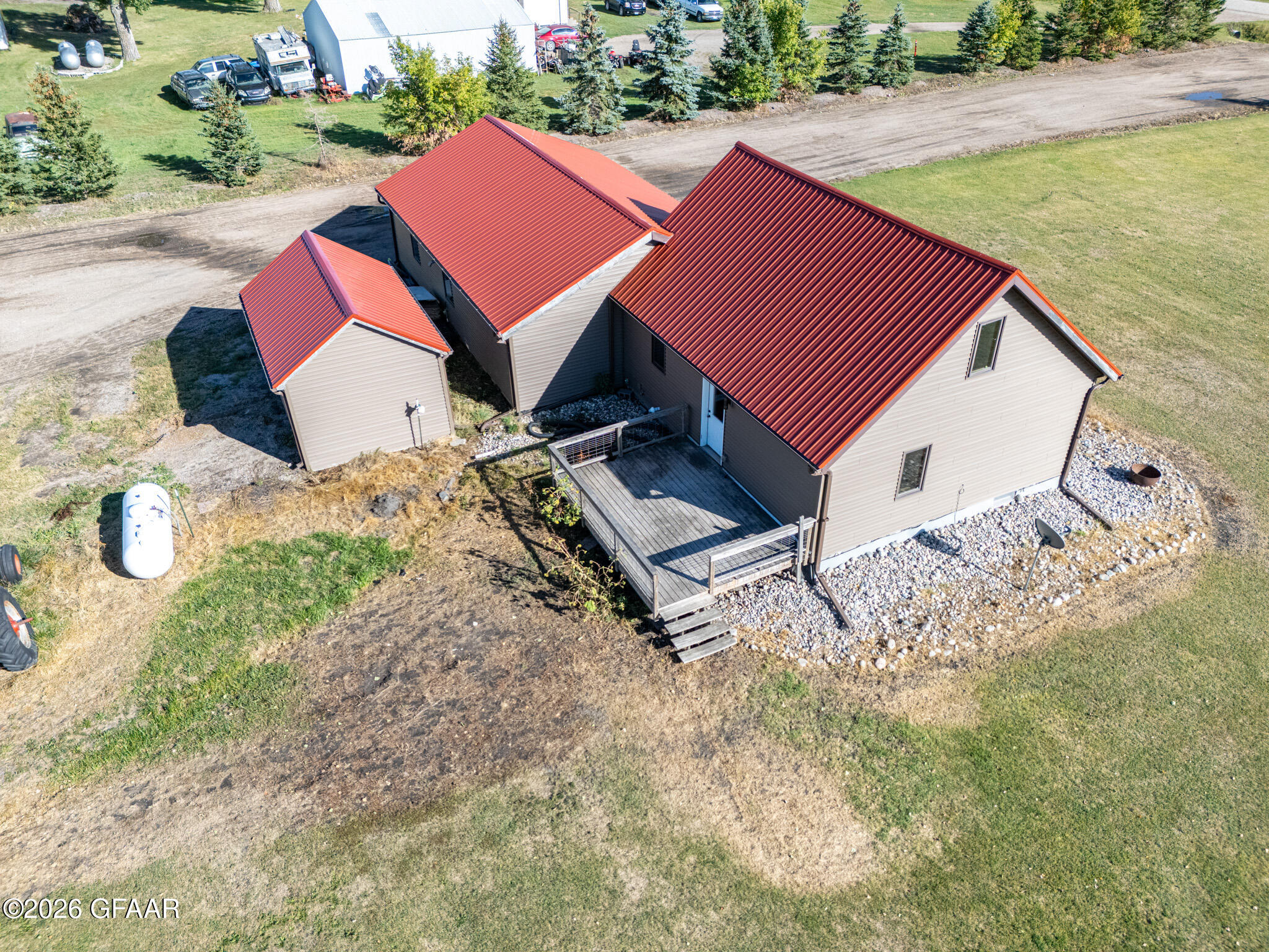 main property photo 14