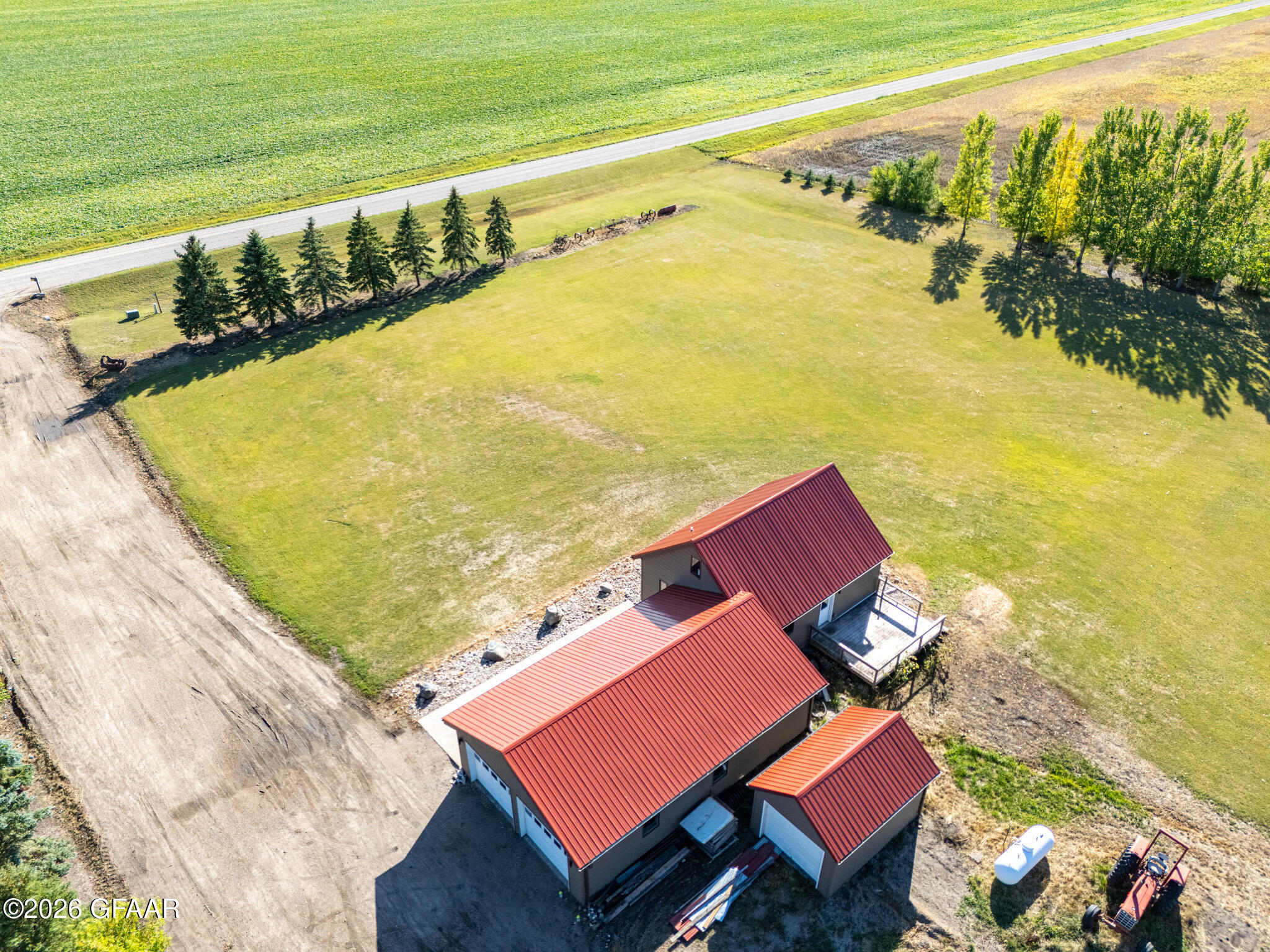 main property photo 9