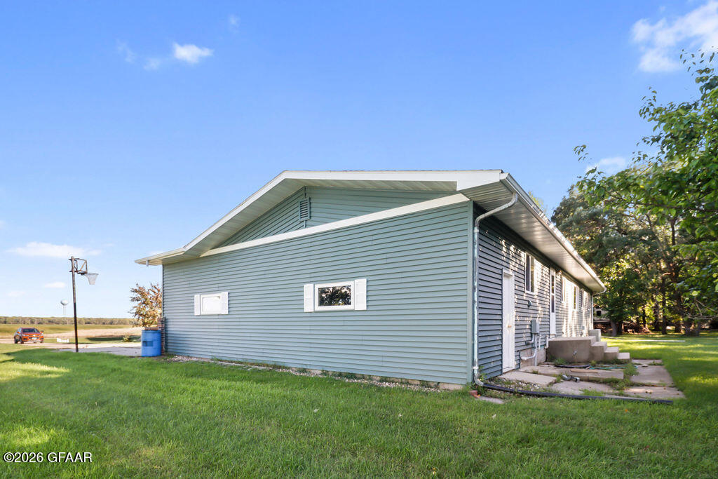 main property photo 40