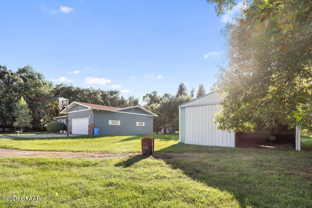 main property photo 45