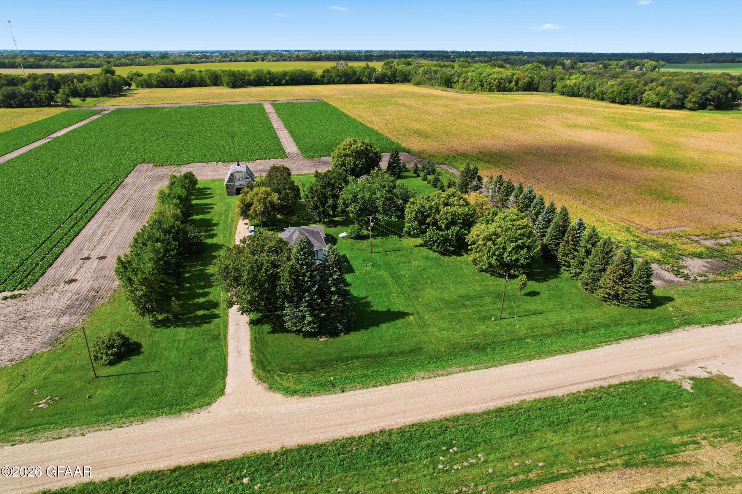 main property photo 30