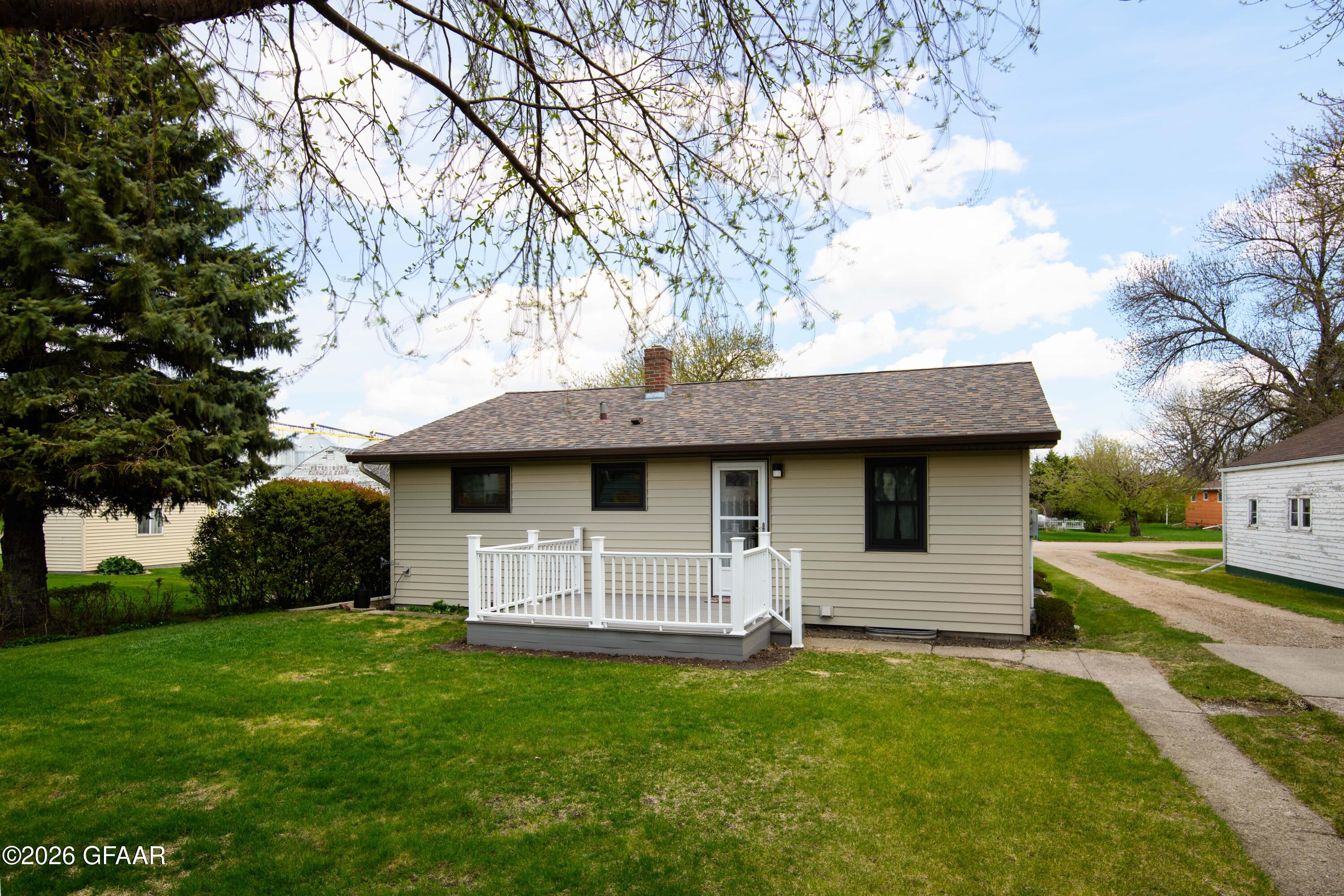 main property photo 5