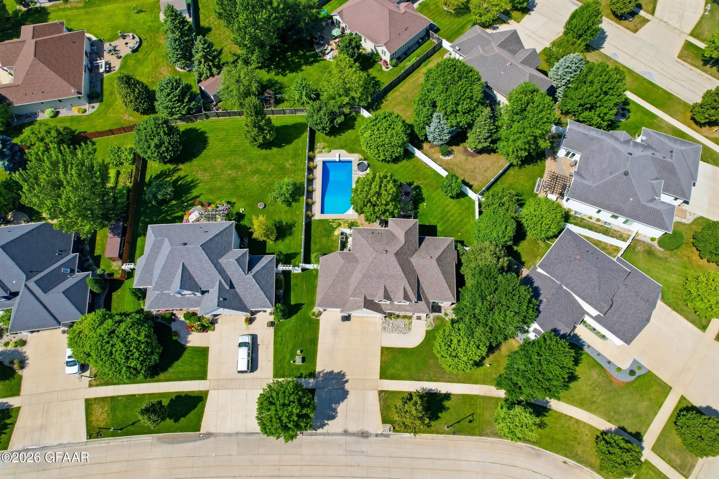 main property photo 50