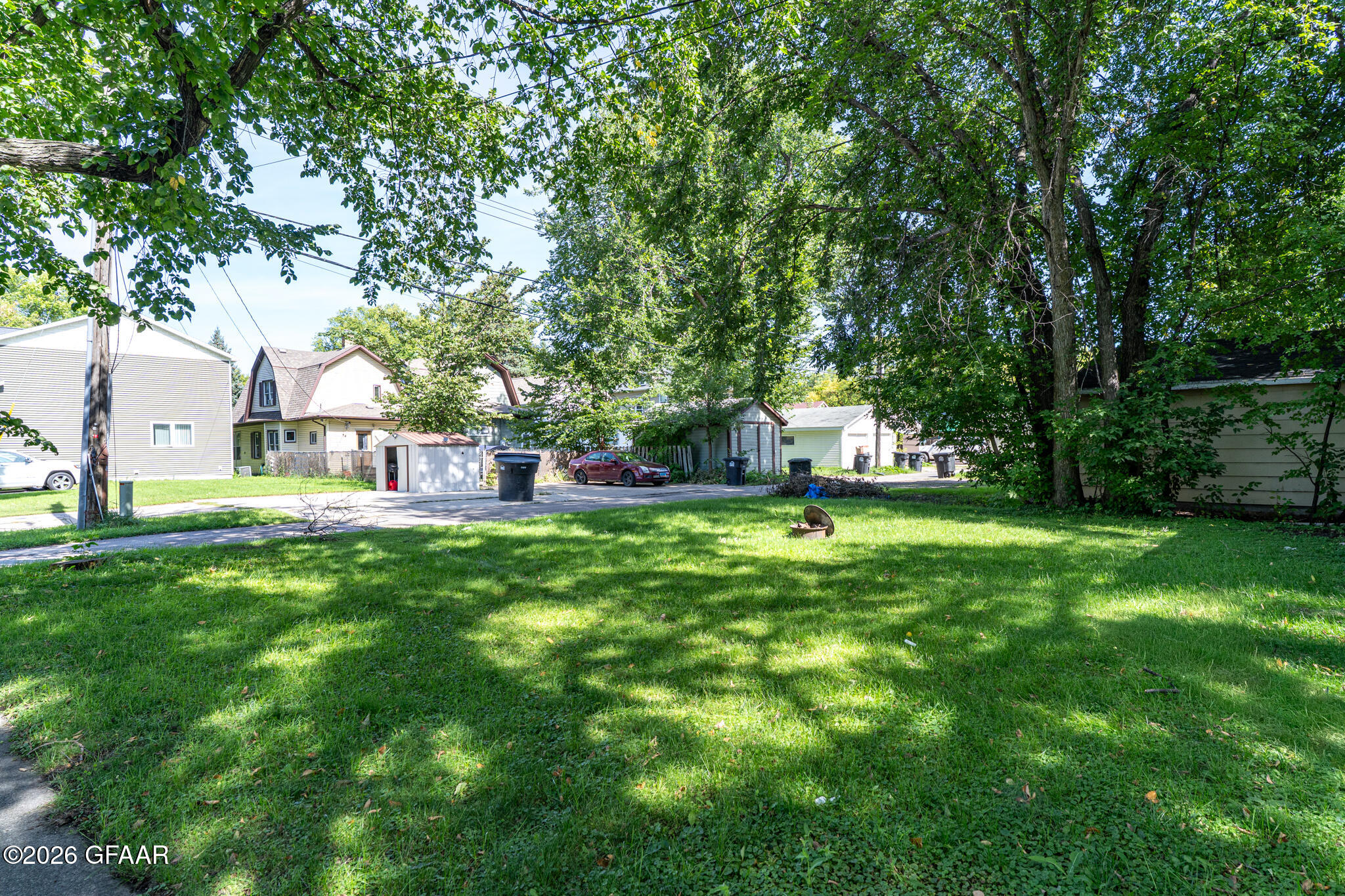 main property photo 23