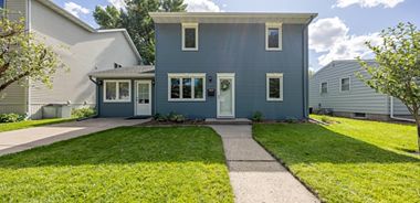 image of property with 3 Bed | 2 Bath | 1,727 Sqft