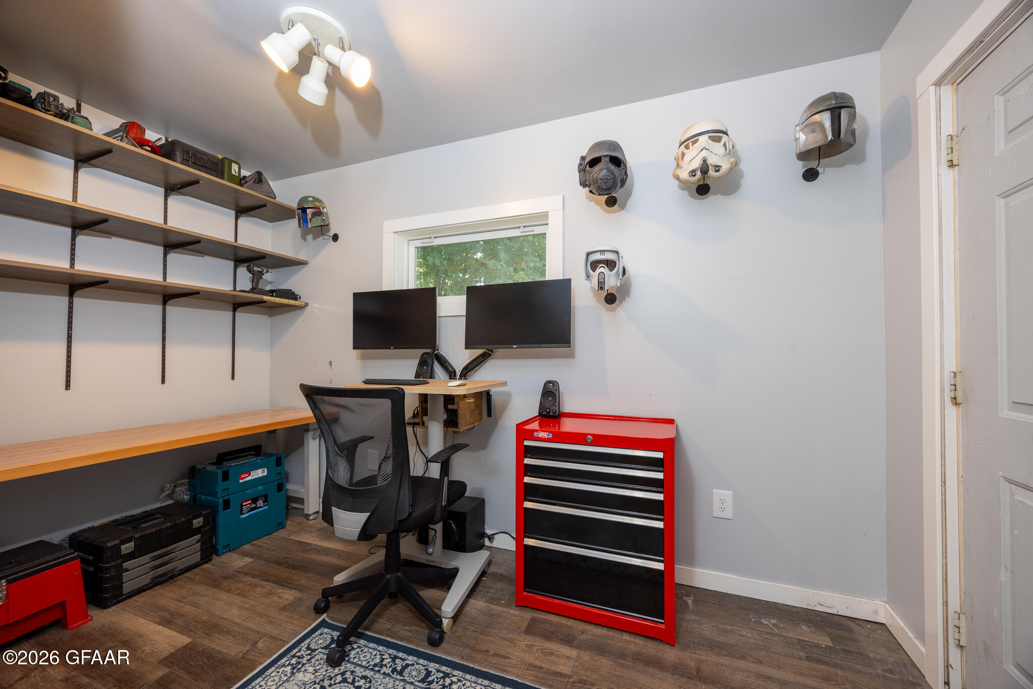 main property photo 12