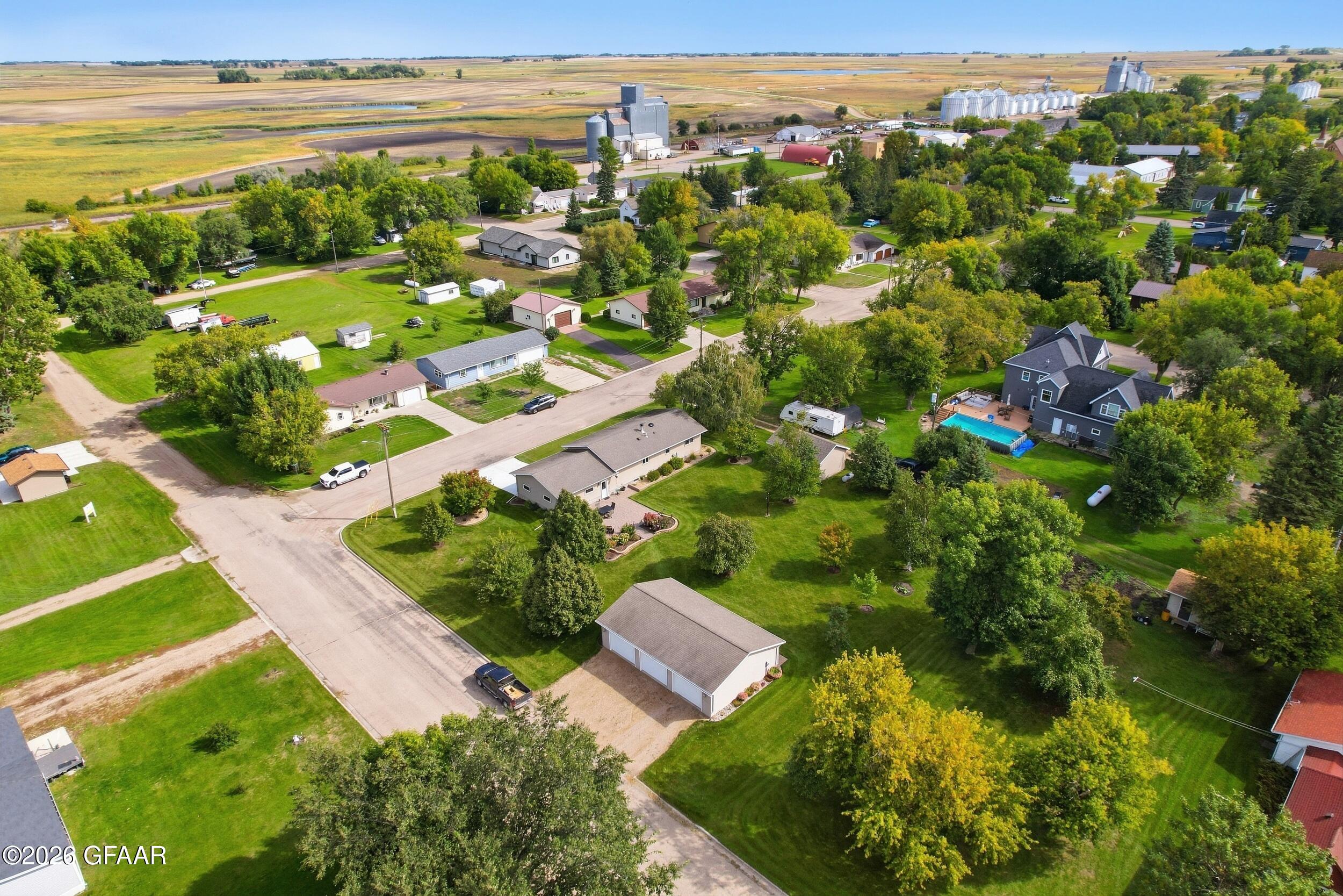 main property photo 45