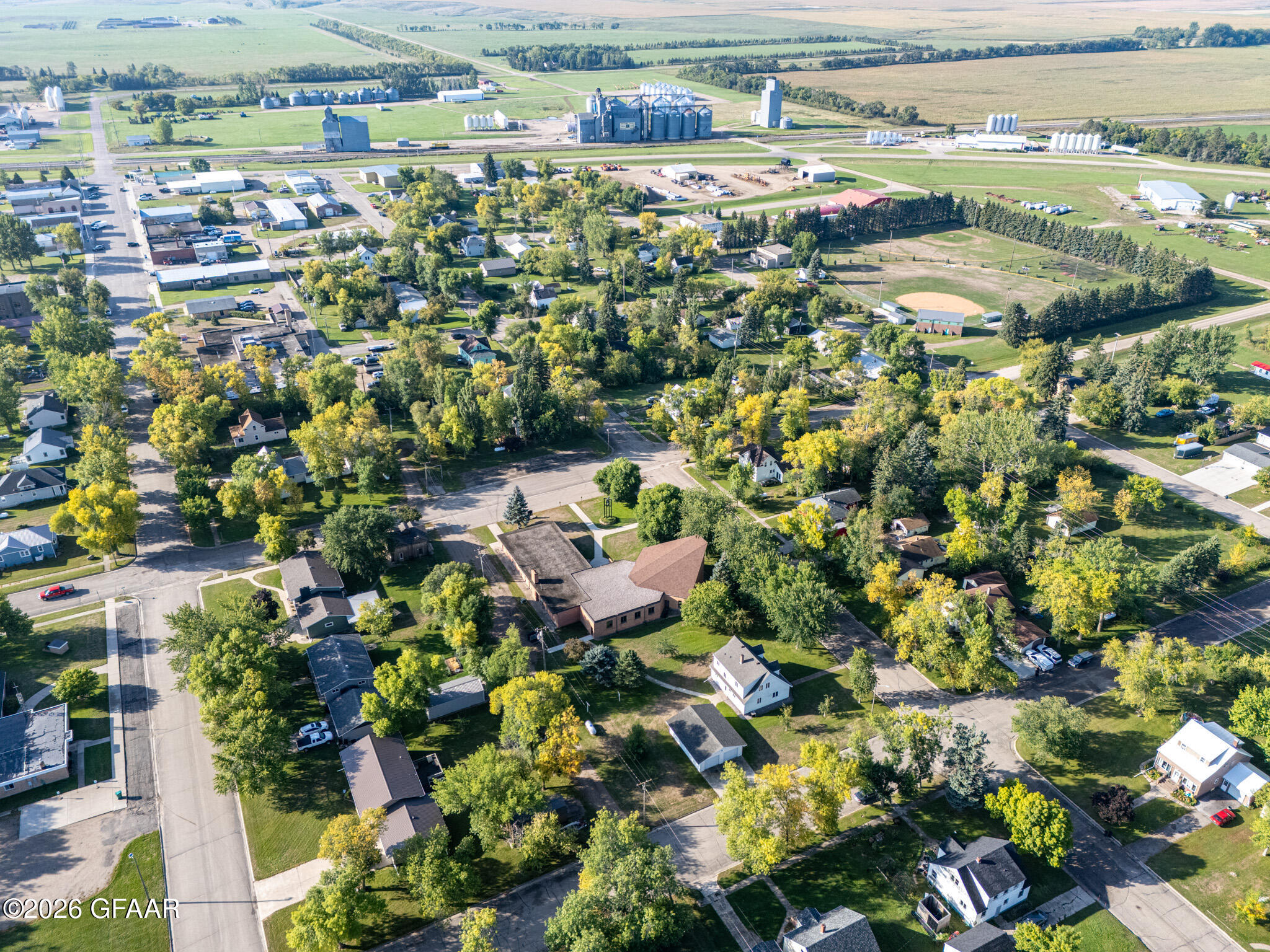 main property photo 38