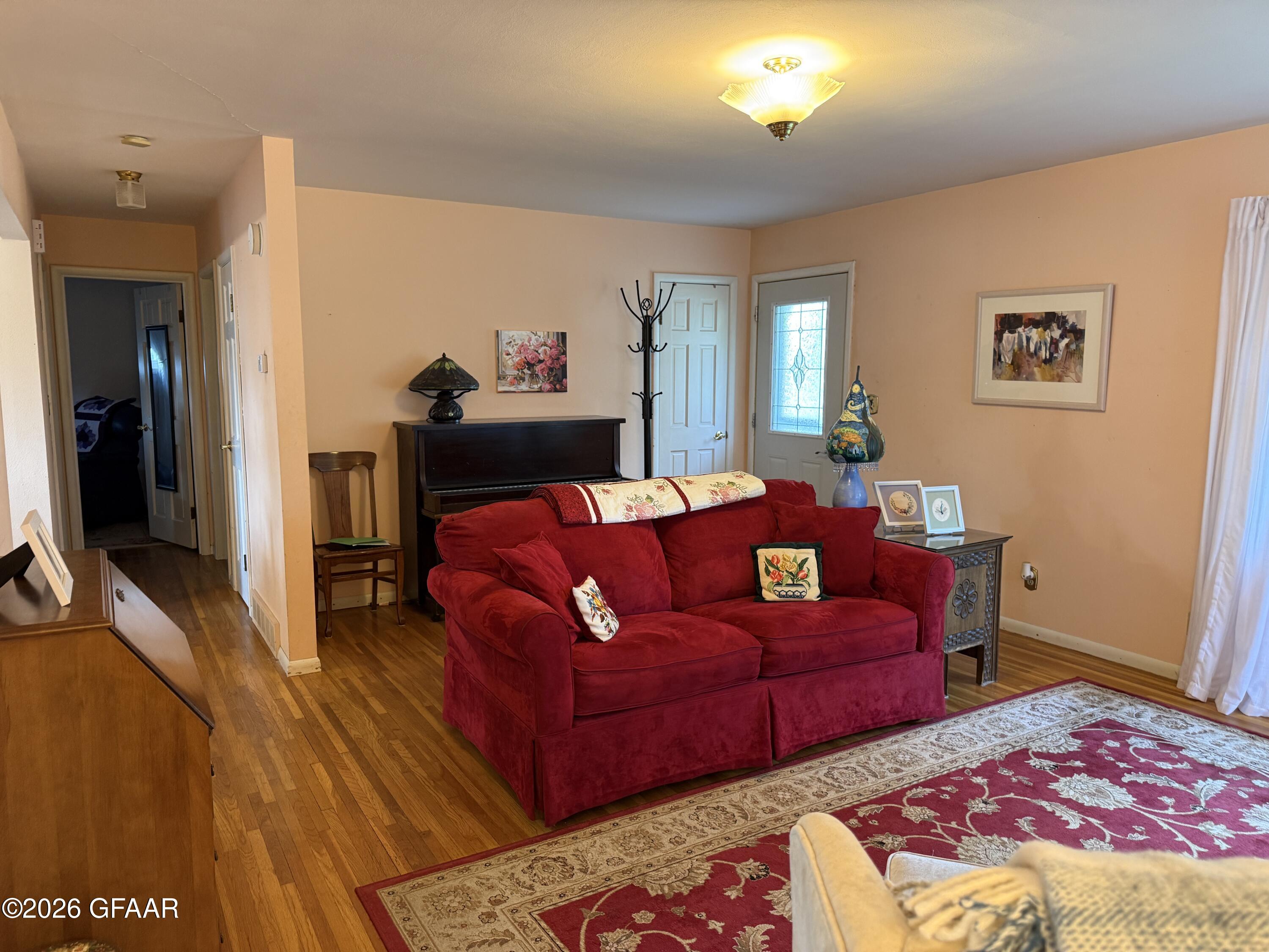 main property photo 3