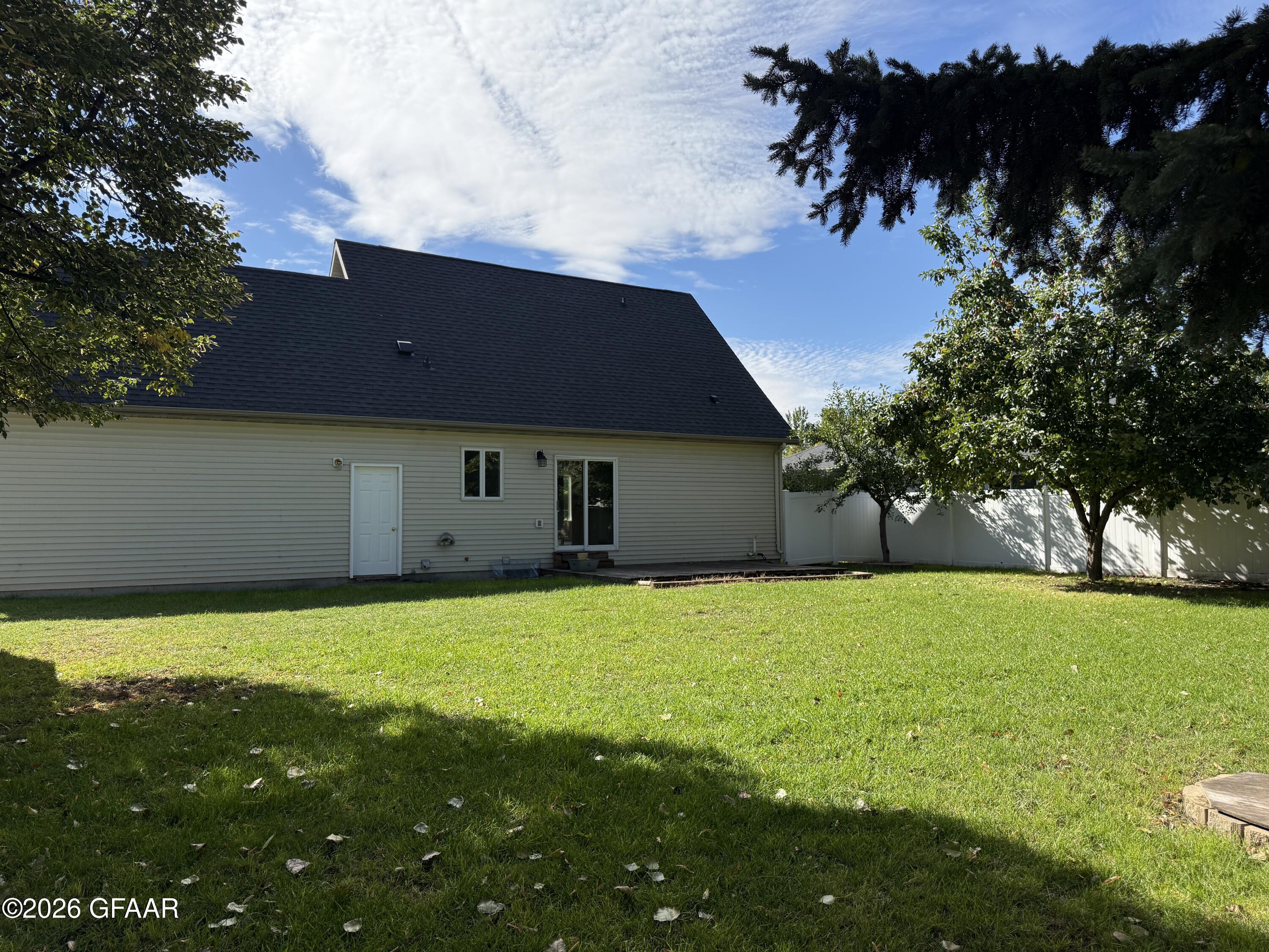 main property photo 50