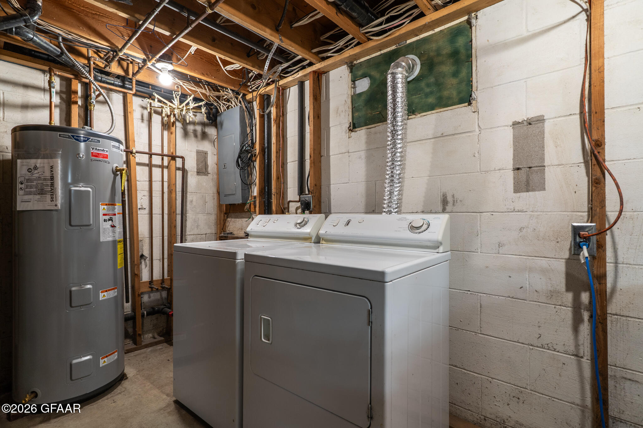 main property photo 17