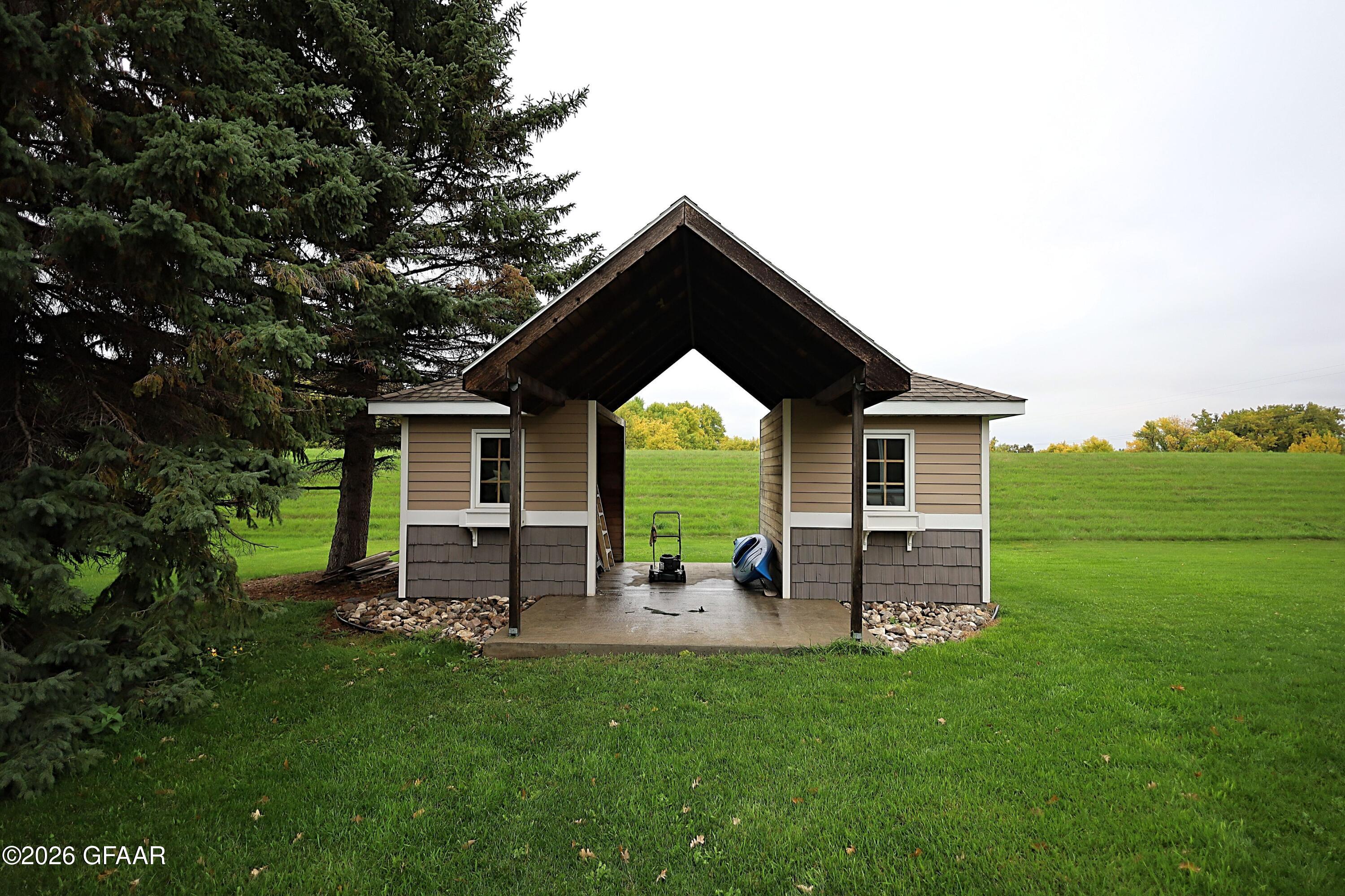 main property photo 31