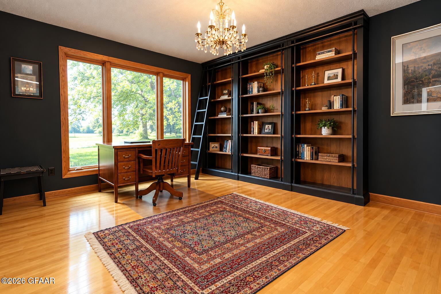 main property photo 7