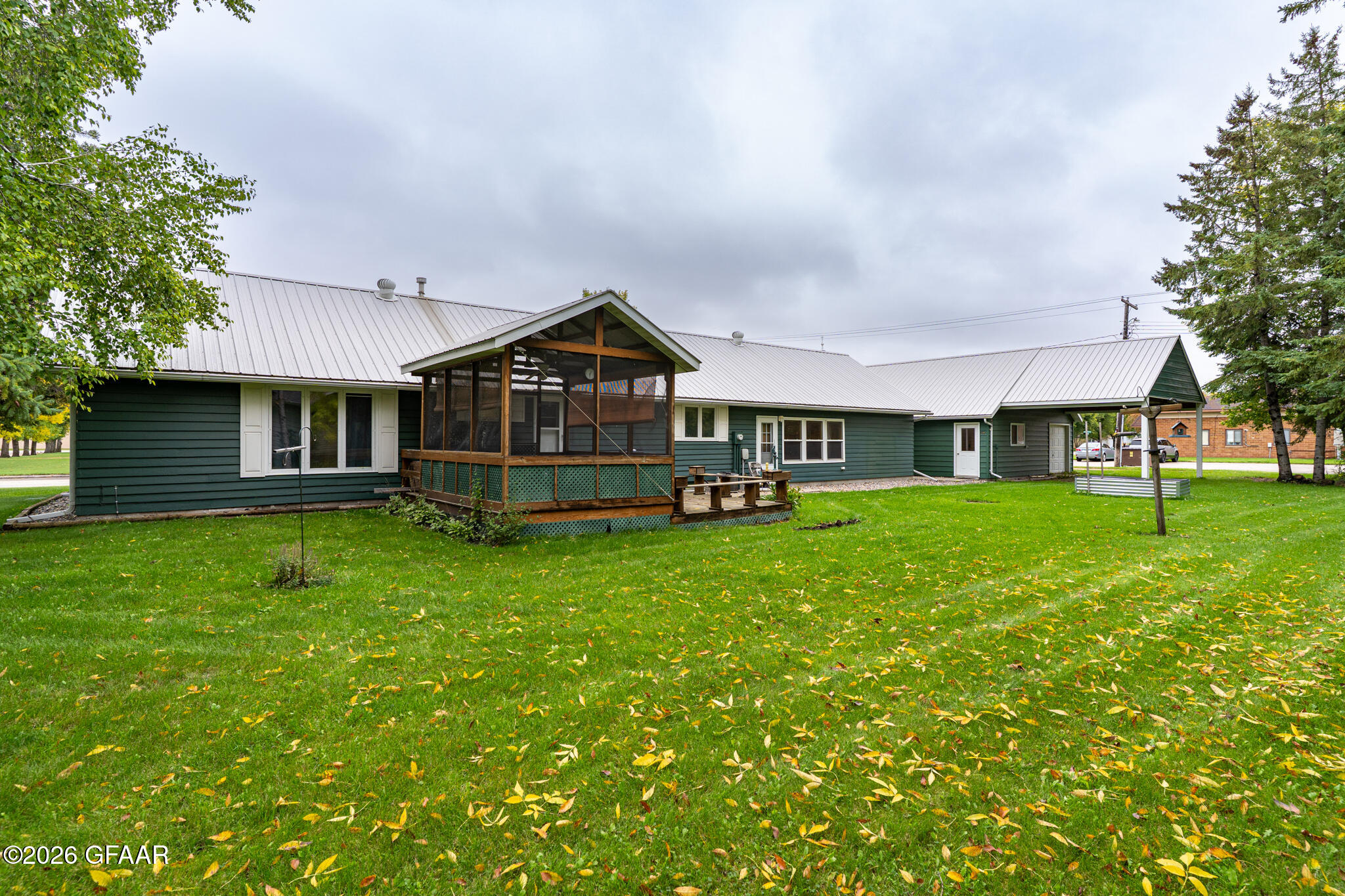 main property photo 35