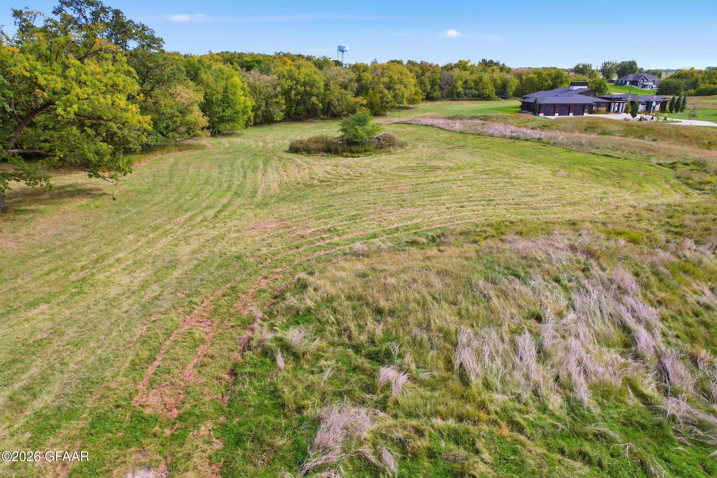 main property photo 13
