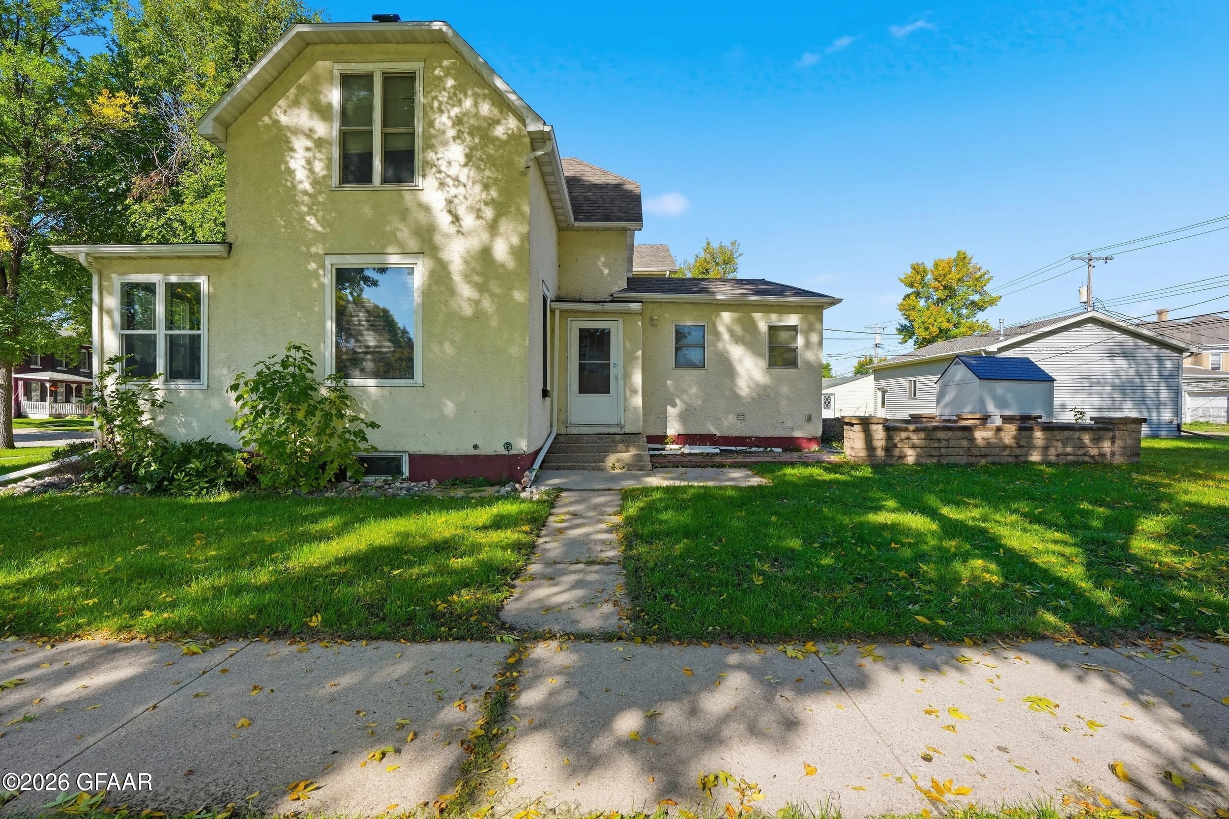 main property photo 20
