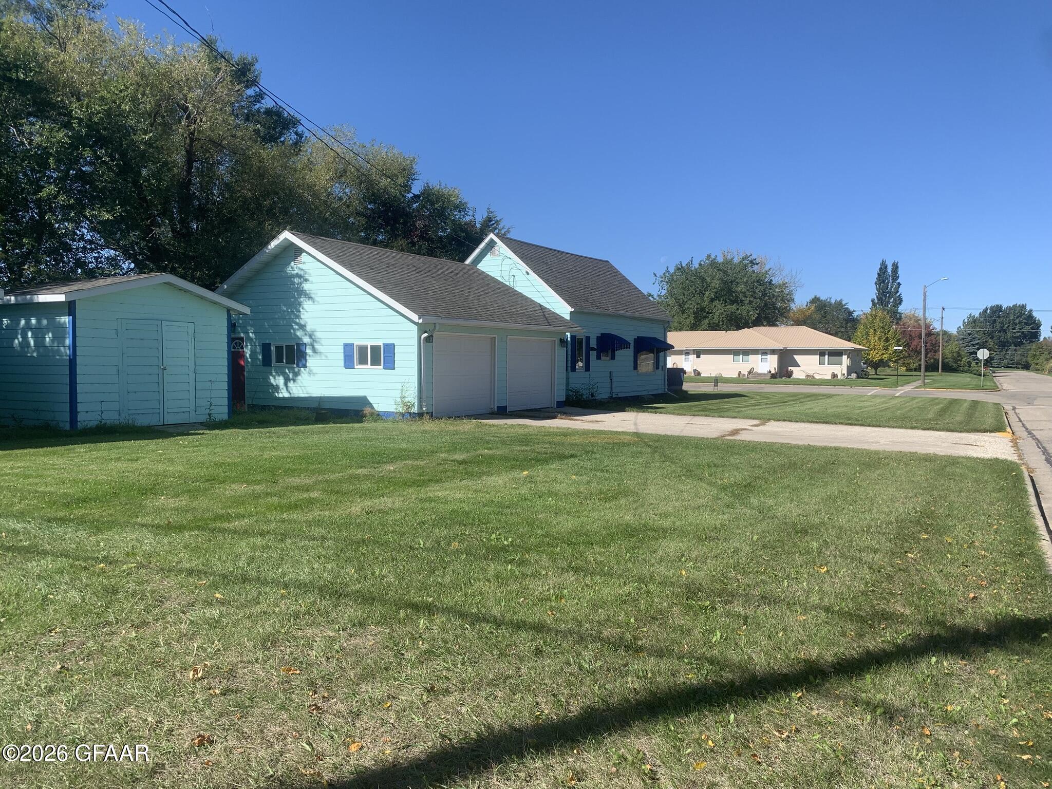 main property photo 4