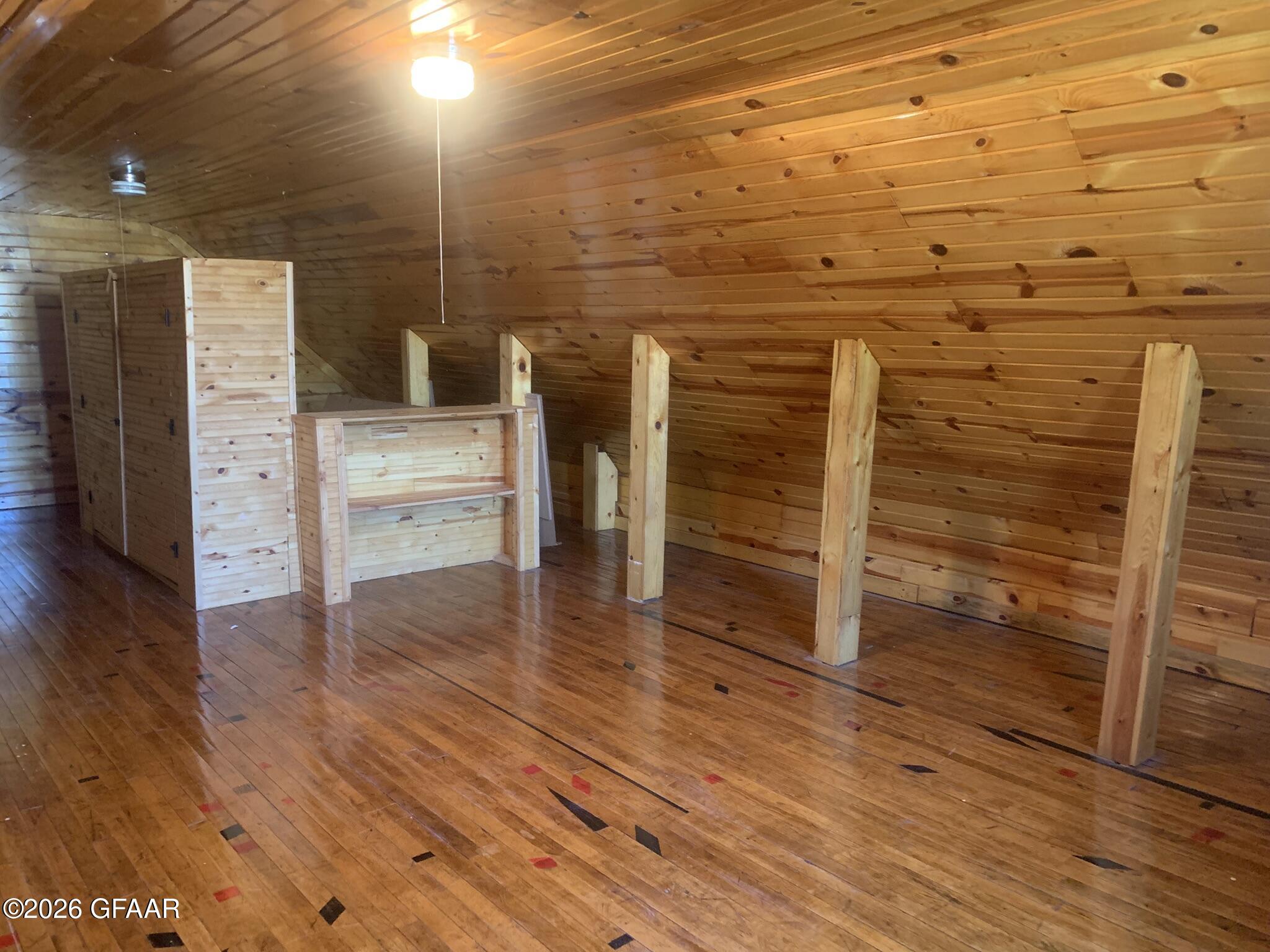 main property photo 54