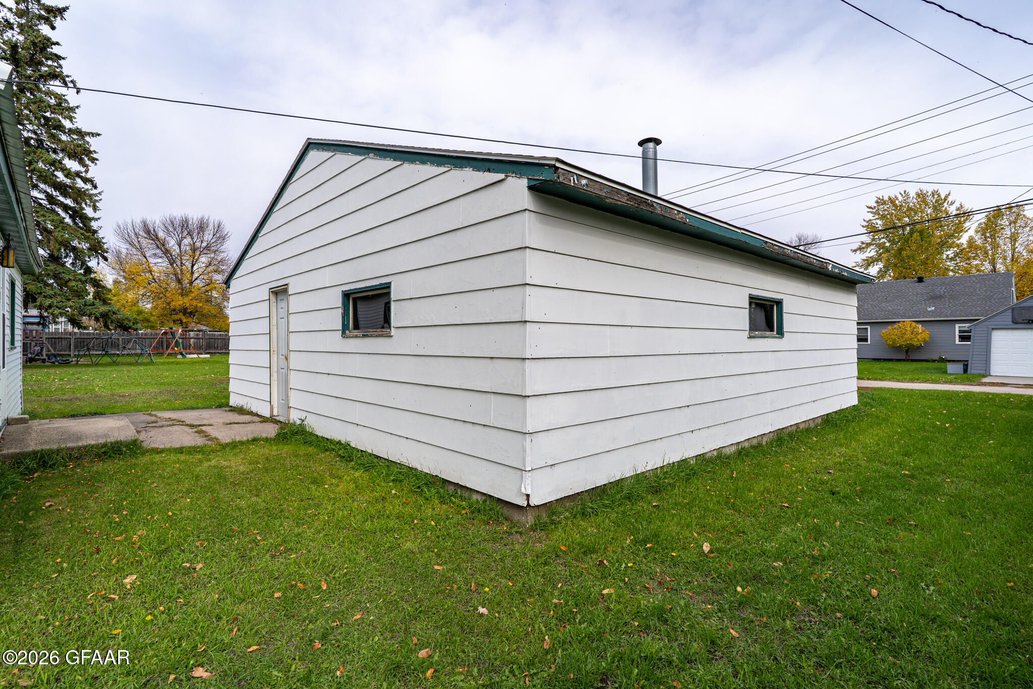 main property photo 5