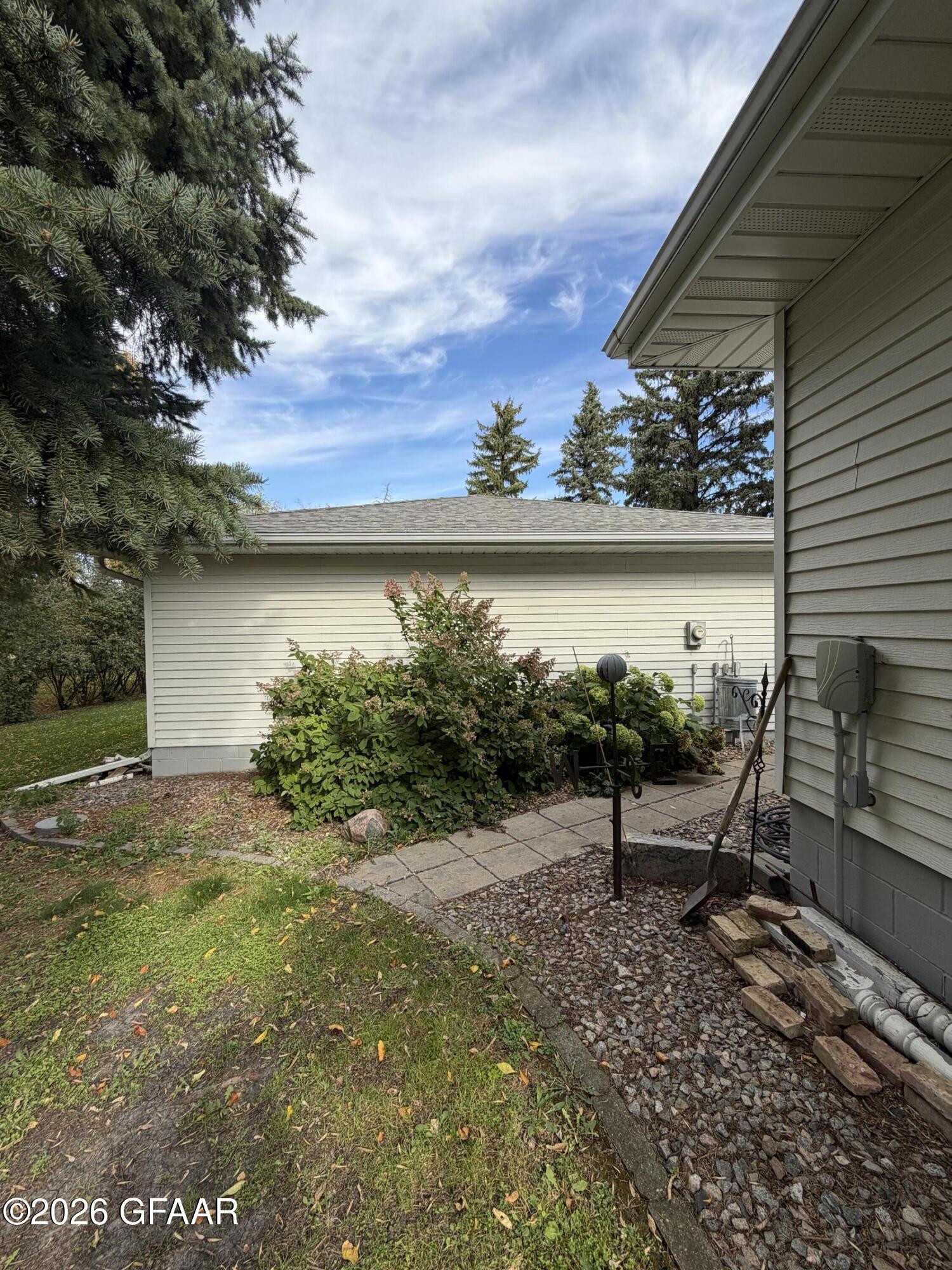 main property photo 59