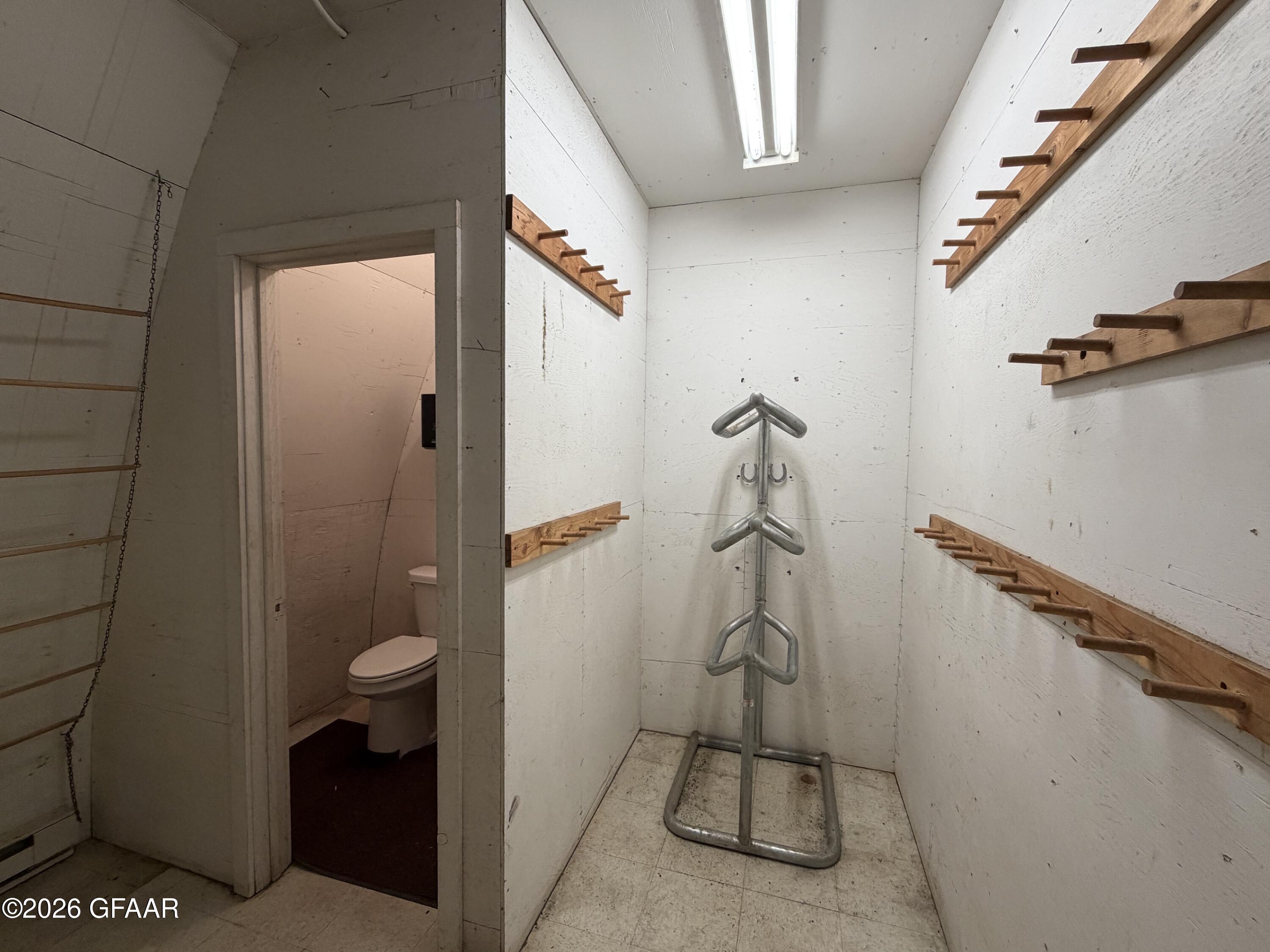 main property photo 80