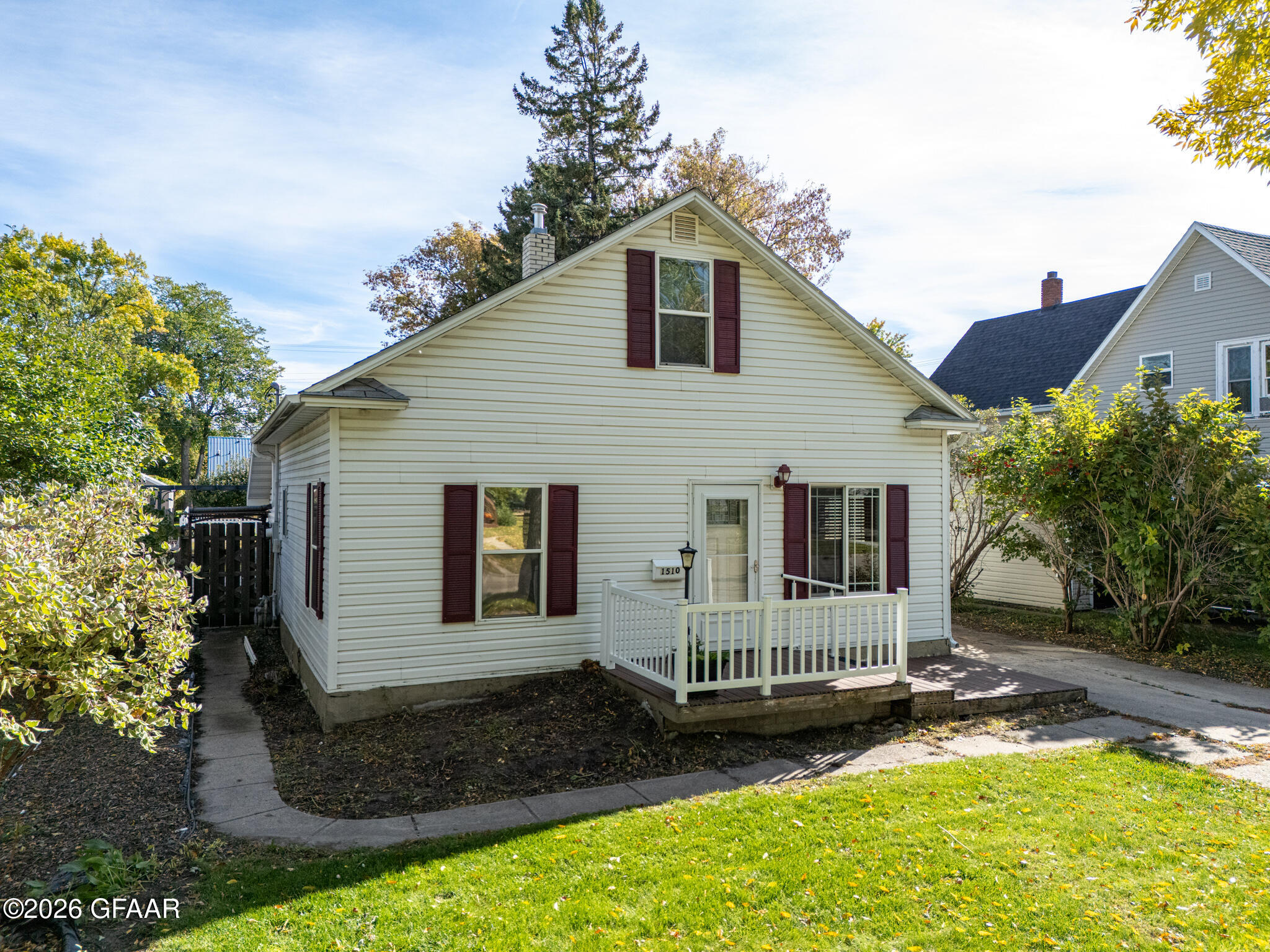 main property photo 25
