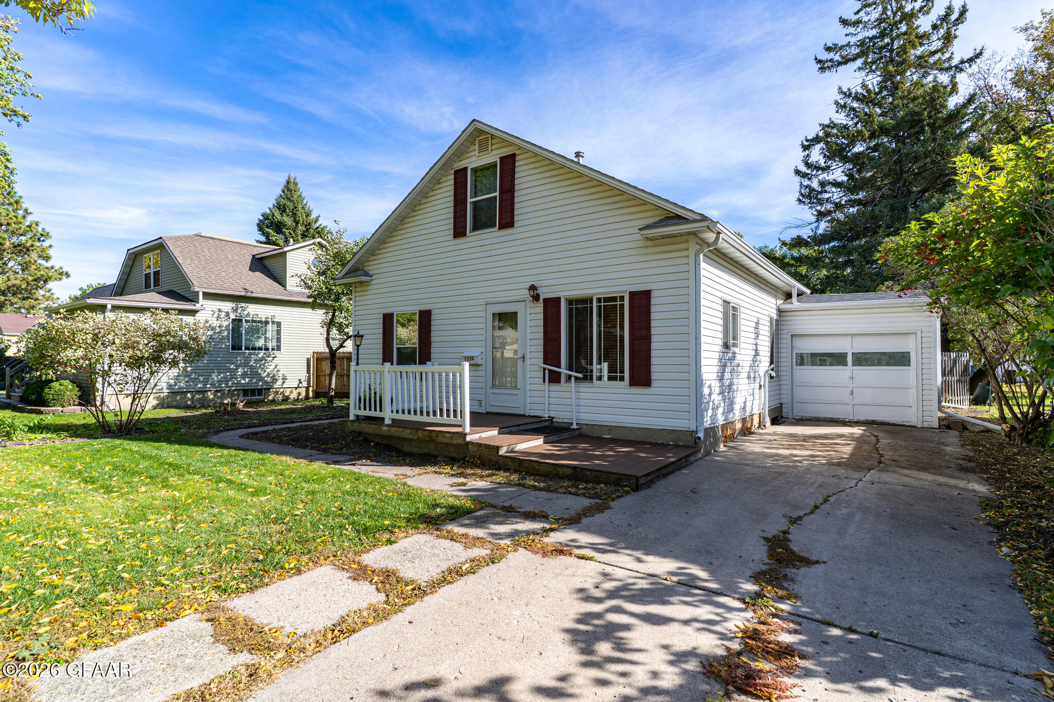 main property photo 35