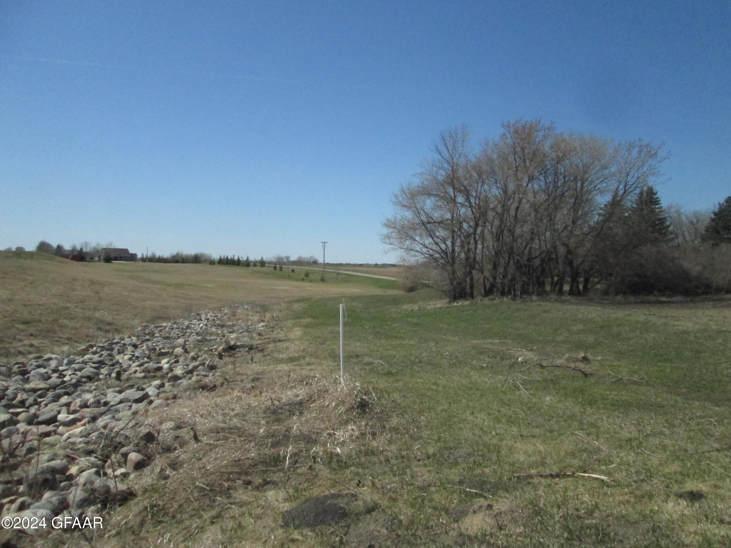 main property photo 11
