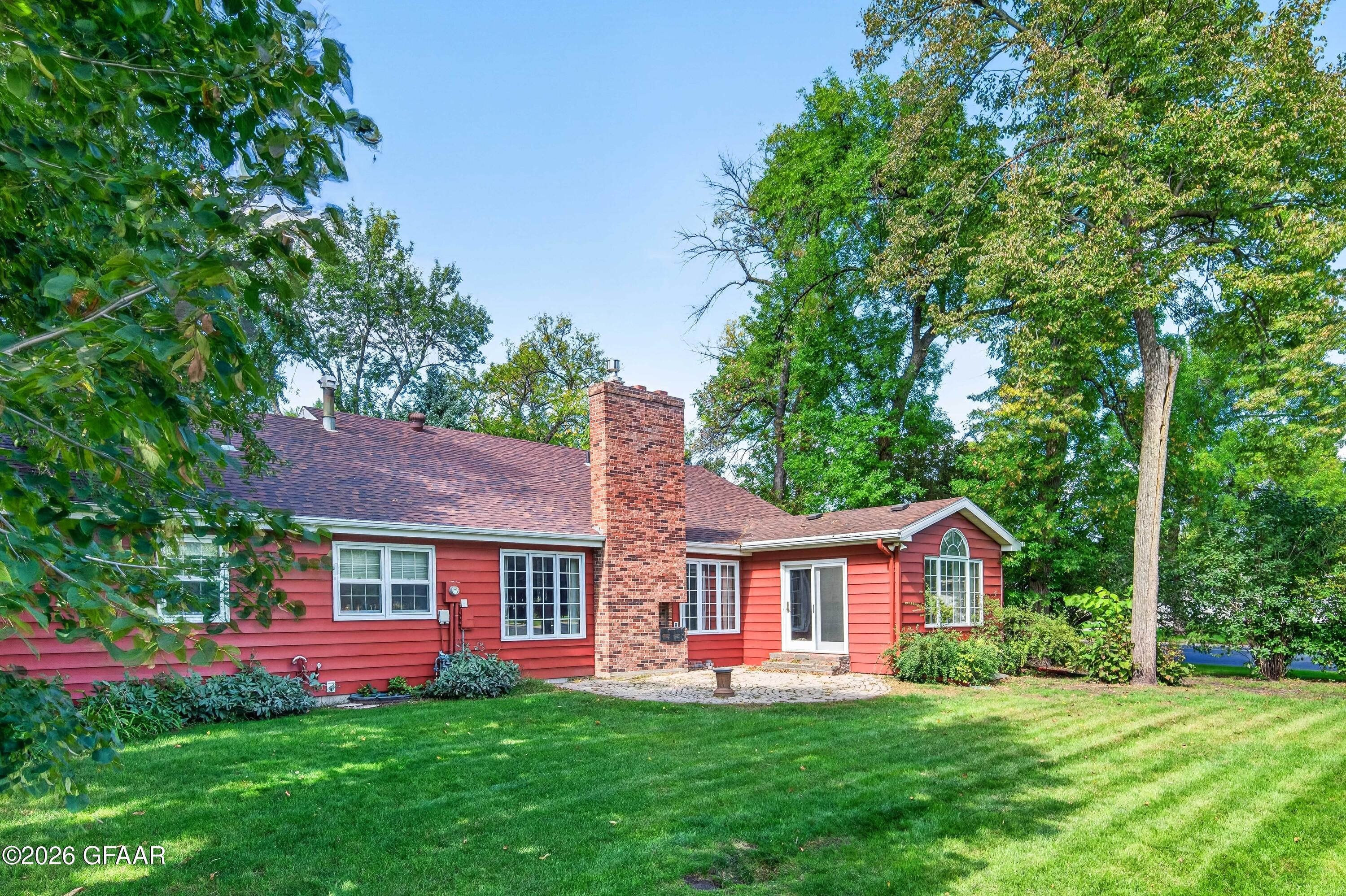 main property photo 29
