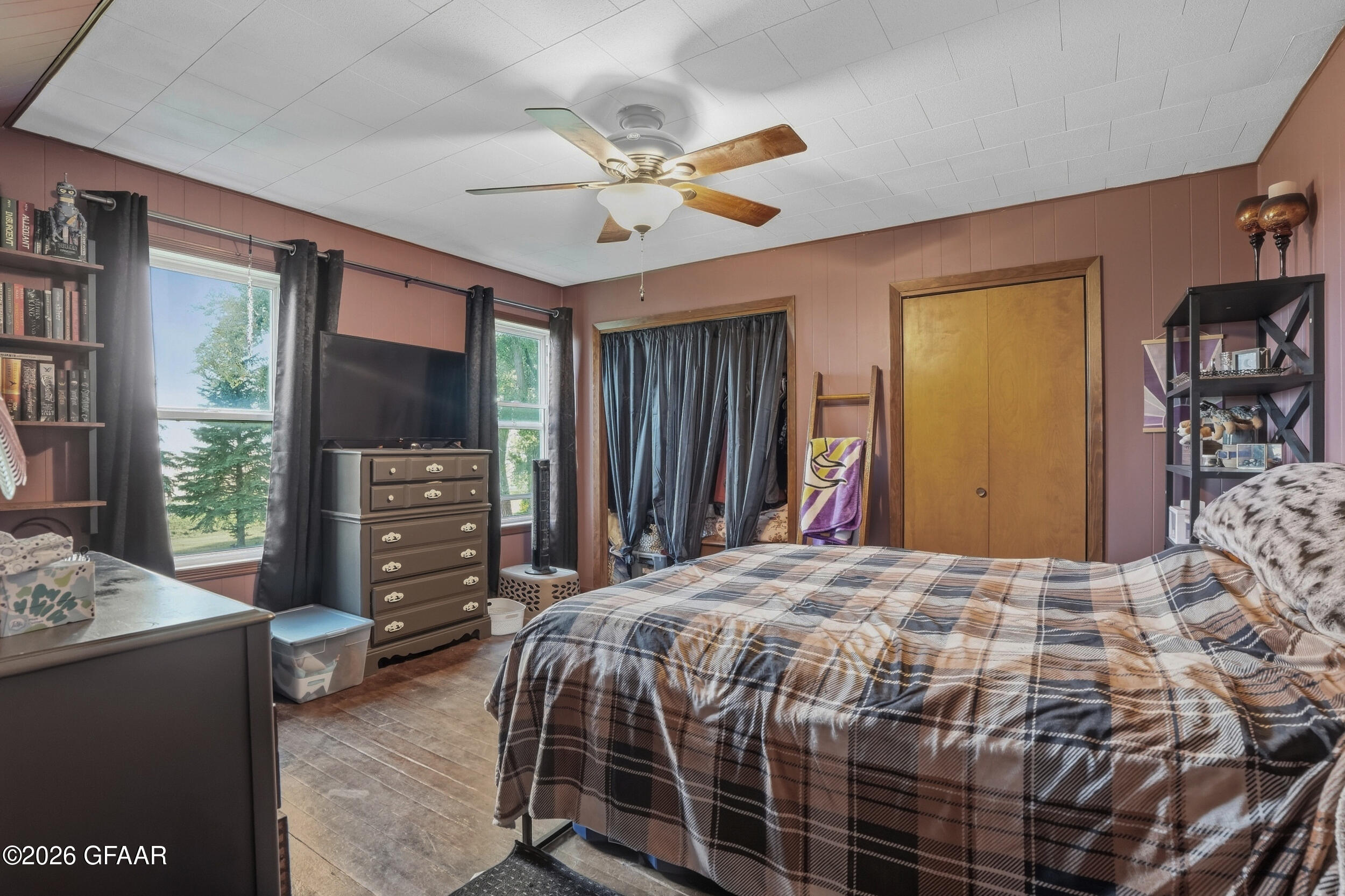 main property photo 15
