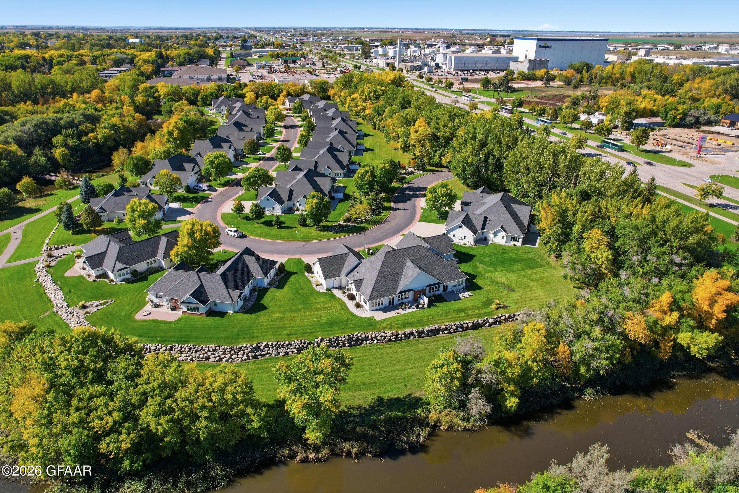 main property photo 41