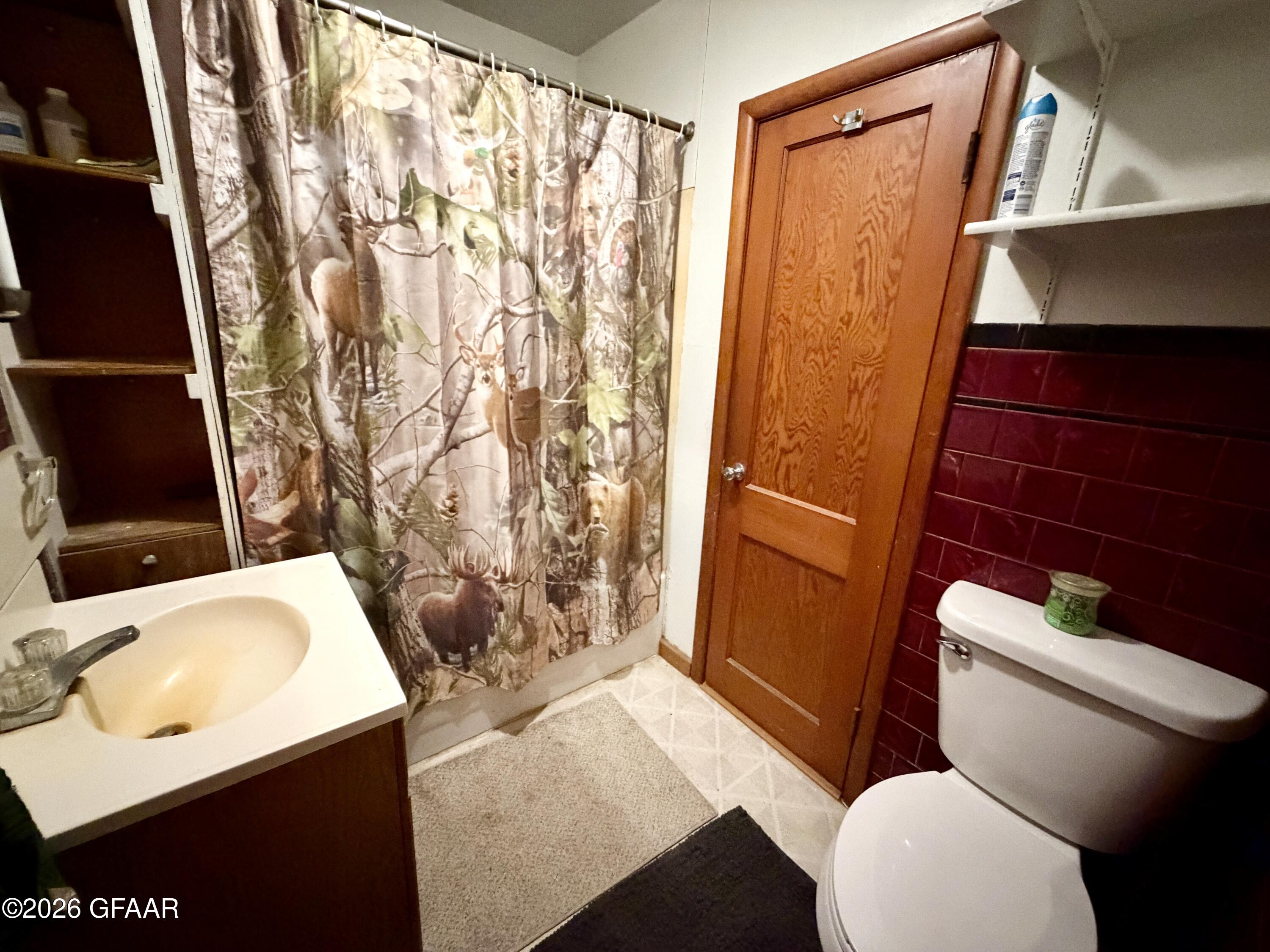main property photo 18