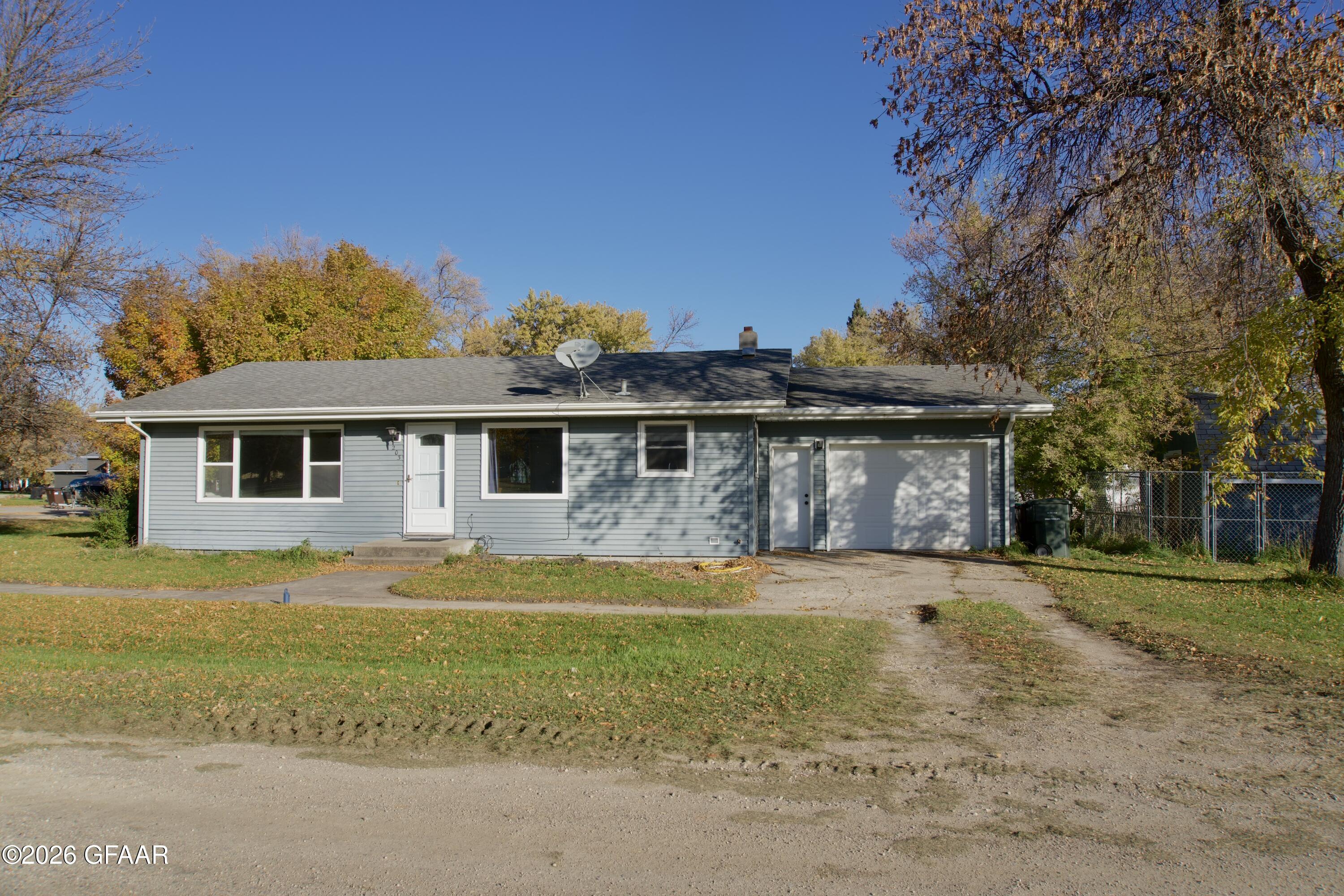 main property photo 0
