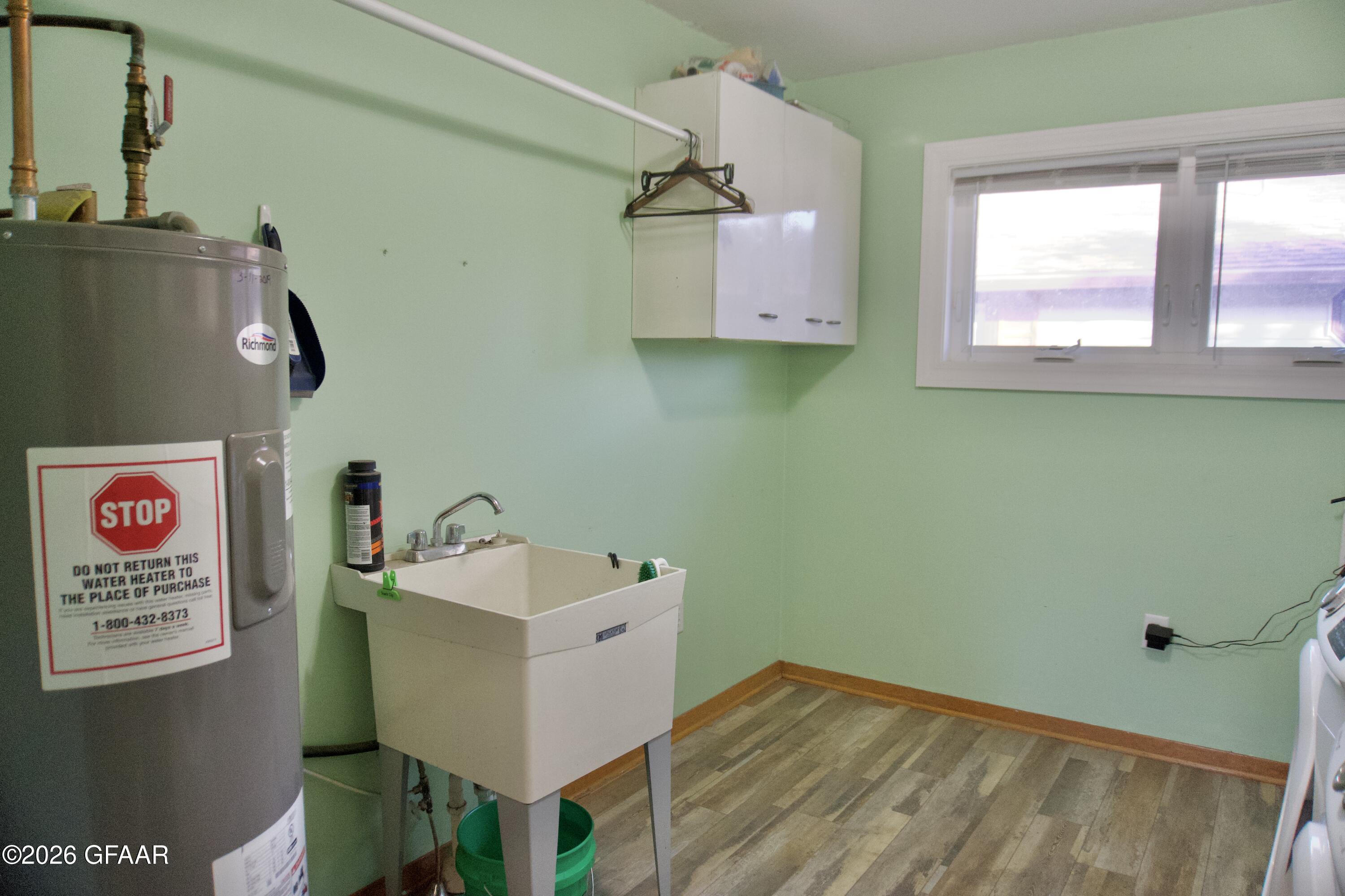 main property photo 19