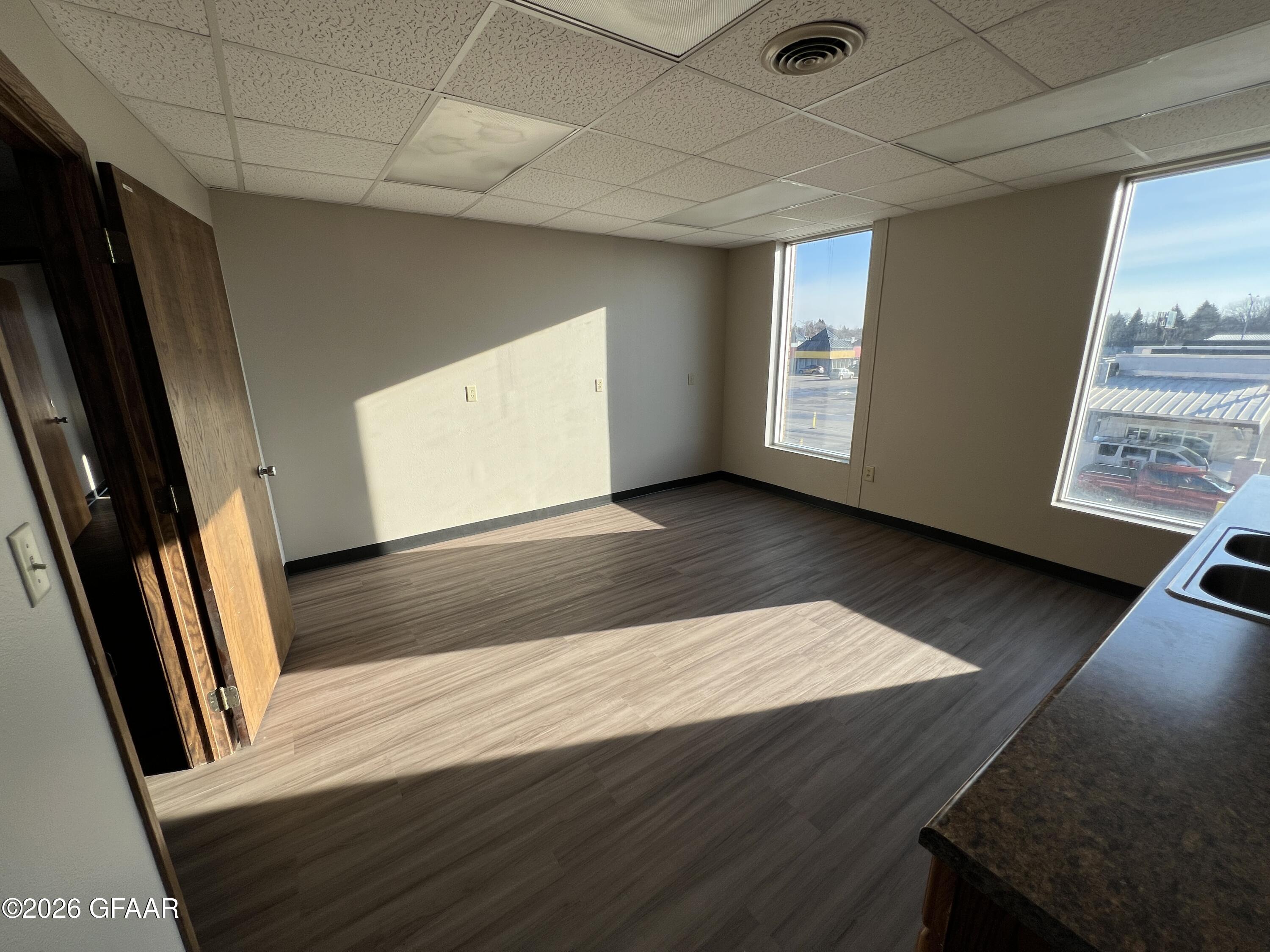main property photo 0