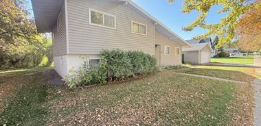 image of property with 3 Bed | 1 Bath | 2,345 Sqft