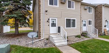 image of property with 3 Bed | 2 Bath | 2,040 Sqft