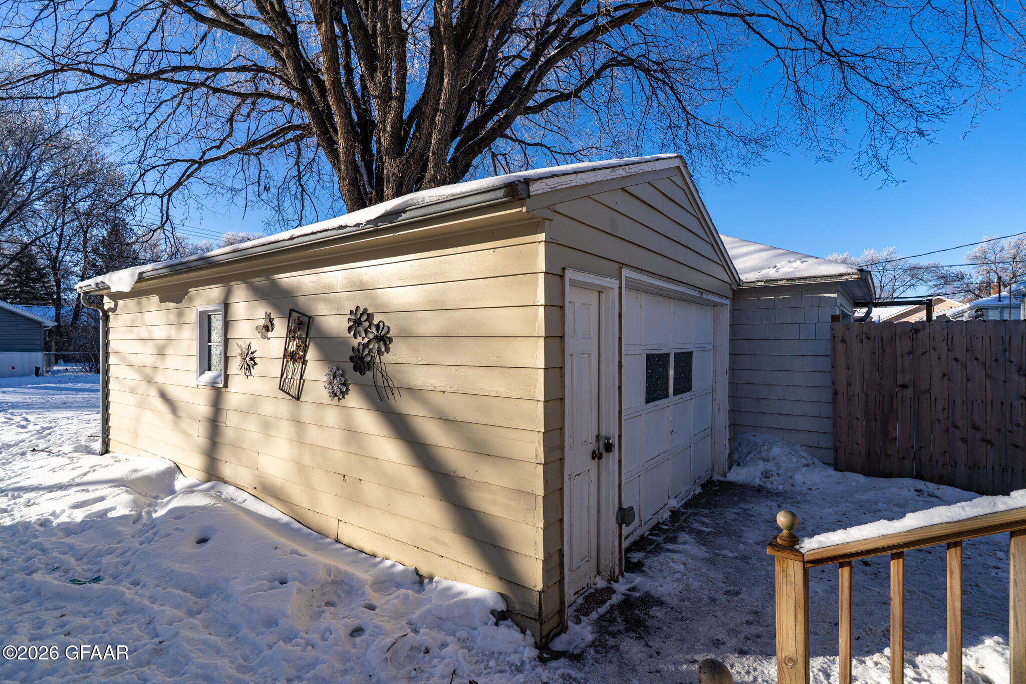 property viewer photo 18