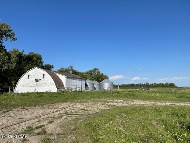 main property photo 16